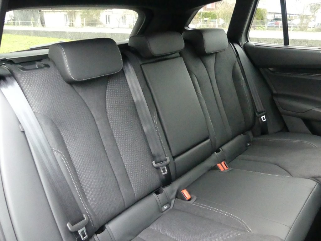 SKODA Enyaq 85x Sportline 4x4-image-12
