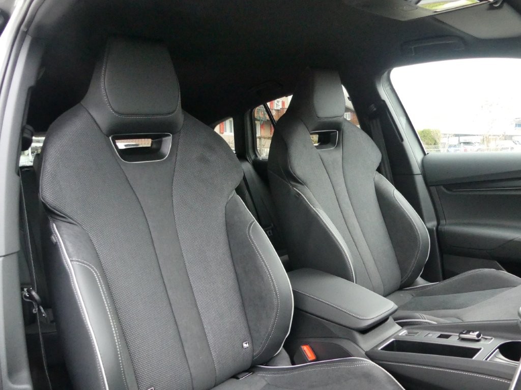 SKODA Enyaq 85x Sportline 4x4-image-10