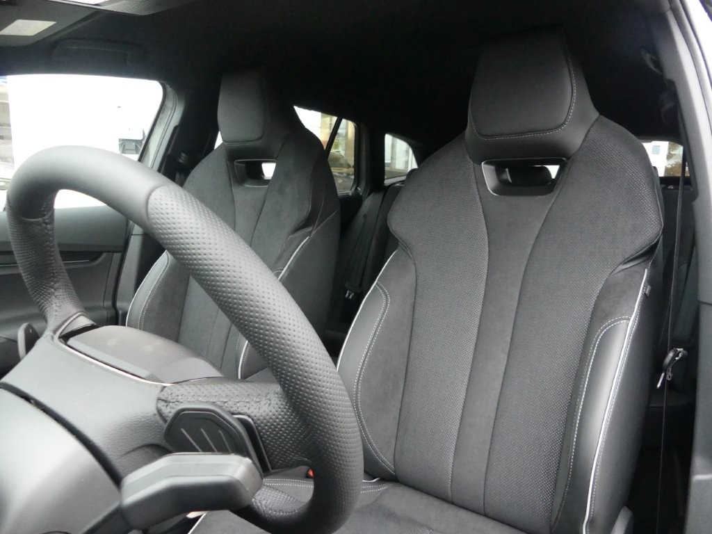 SKODA Enyaq 85x Sportline 4x4-image-9