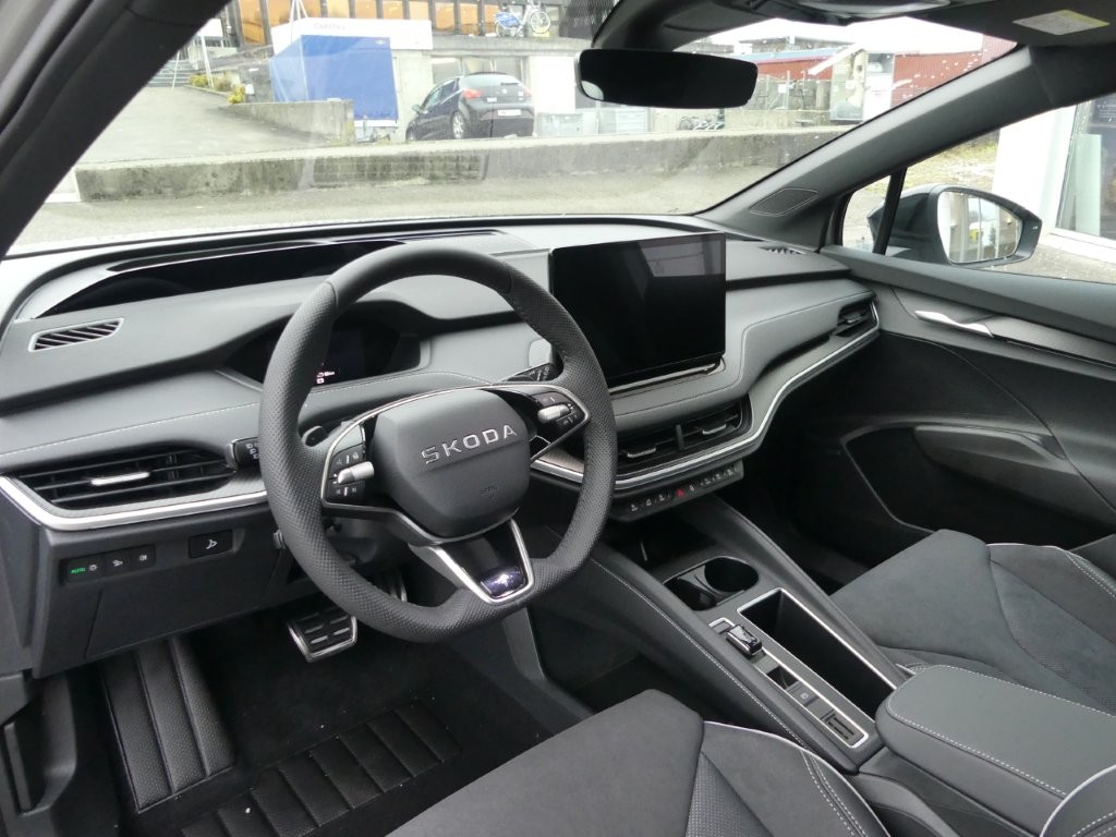 SKODA Enyaq 85x Sportline 4x4-image-6