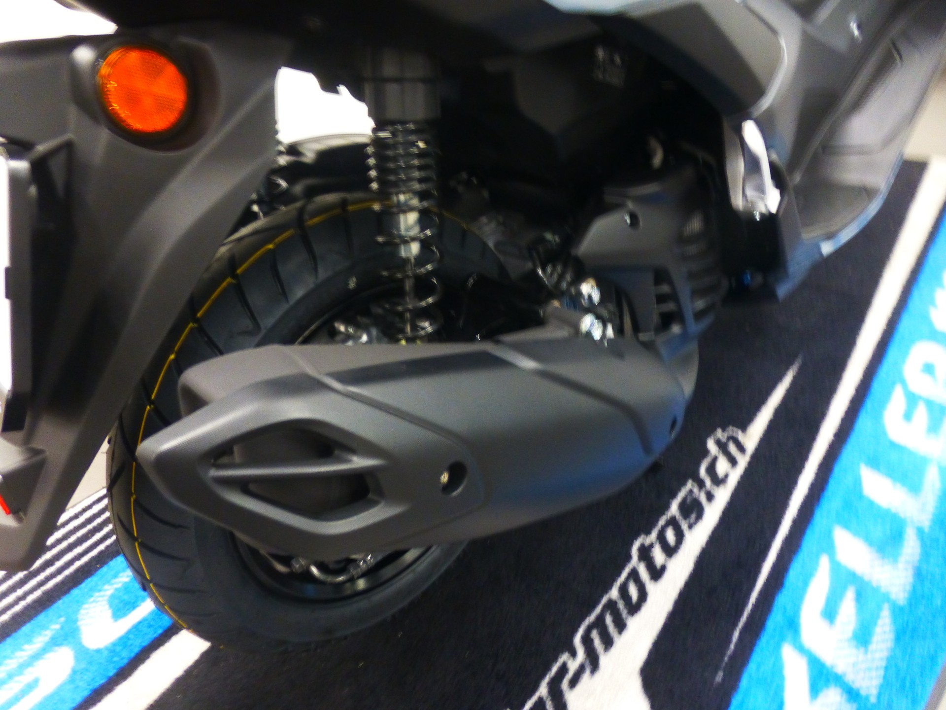 YAMAHA N-Max GPD 125 Tech Max-image-13