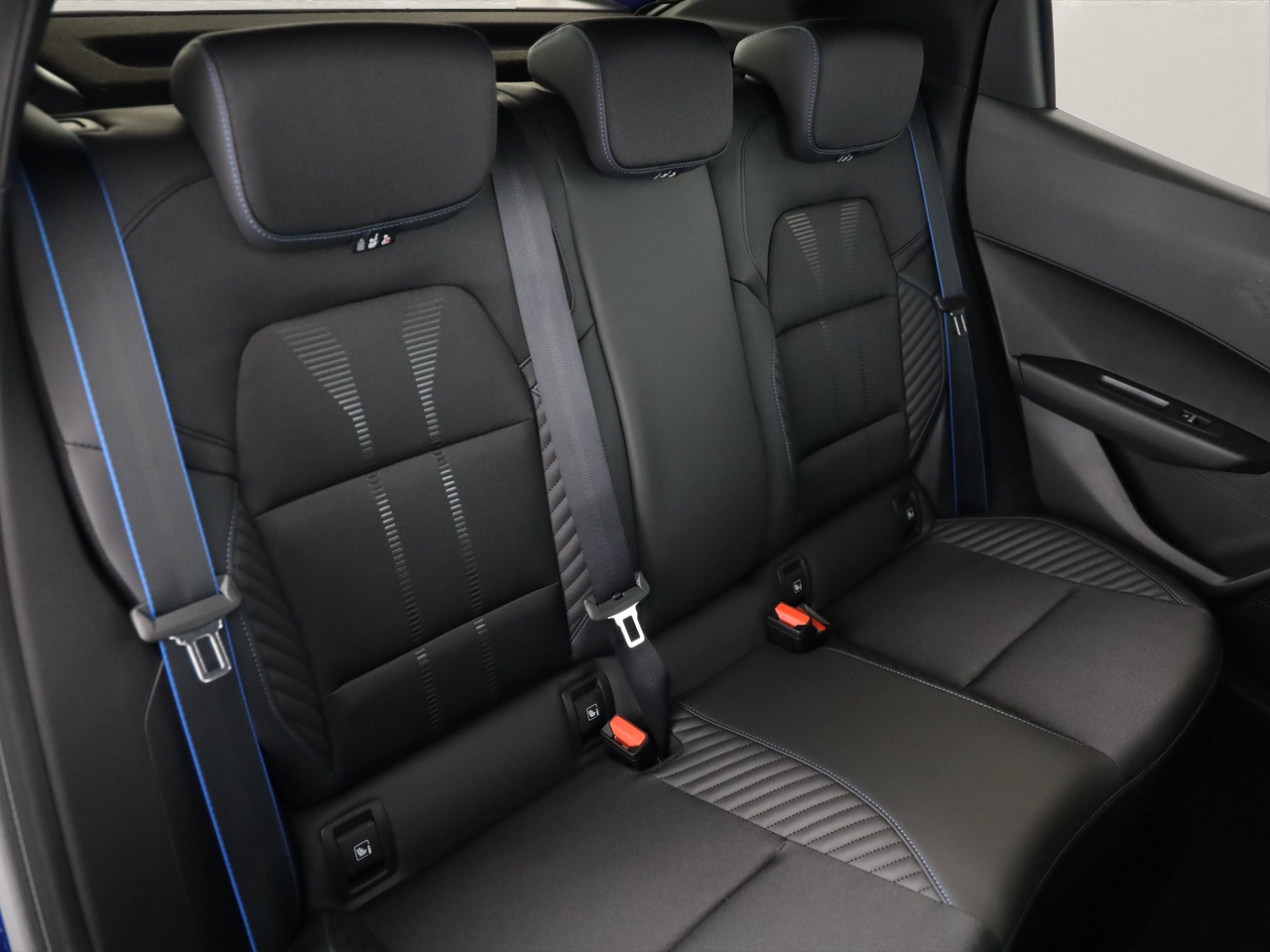 RENAULT Clio 1.8 E-Tech esprit Alpine-image-7