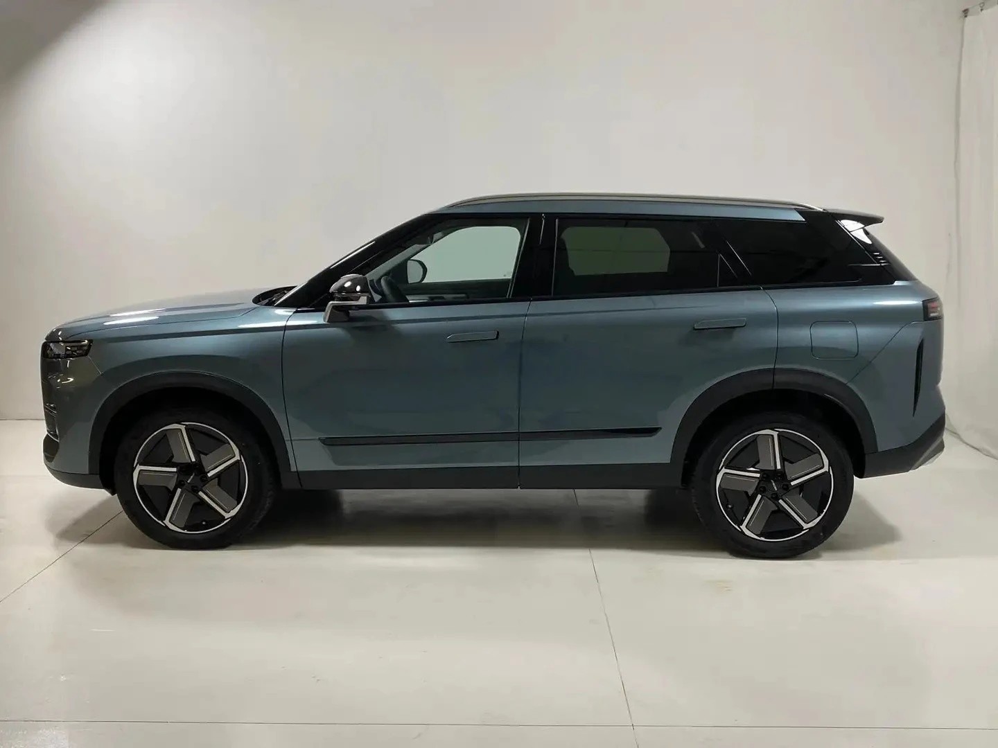 JAECOO 7 4WD EXCLUSIVE-image-1
