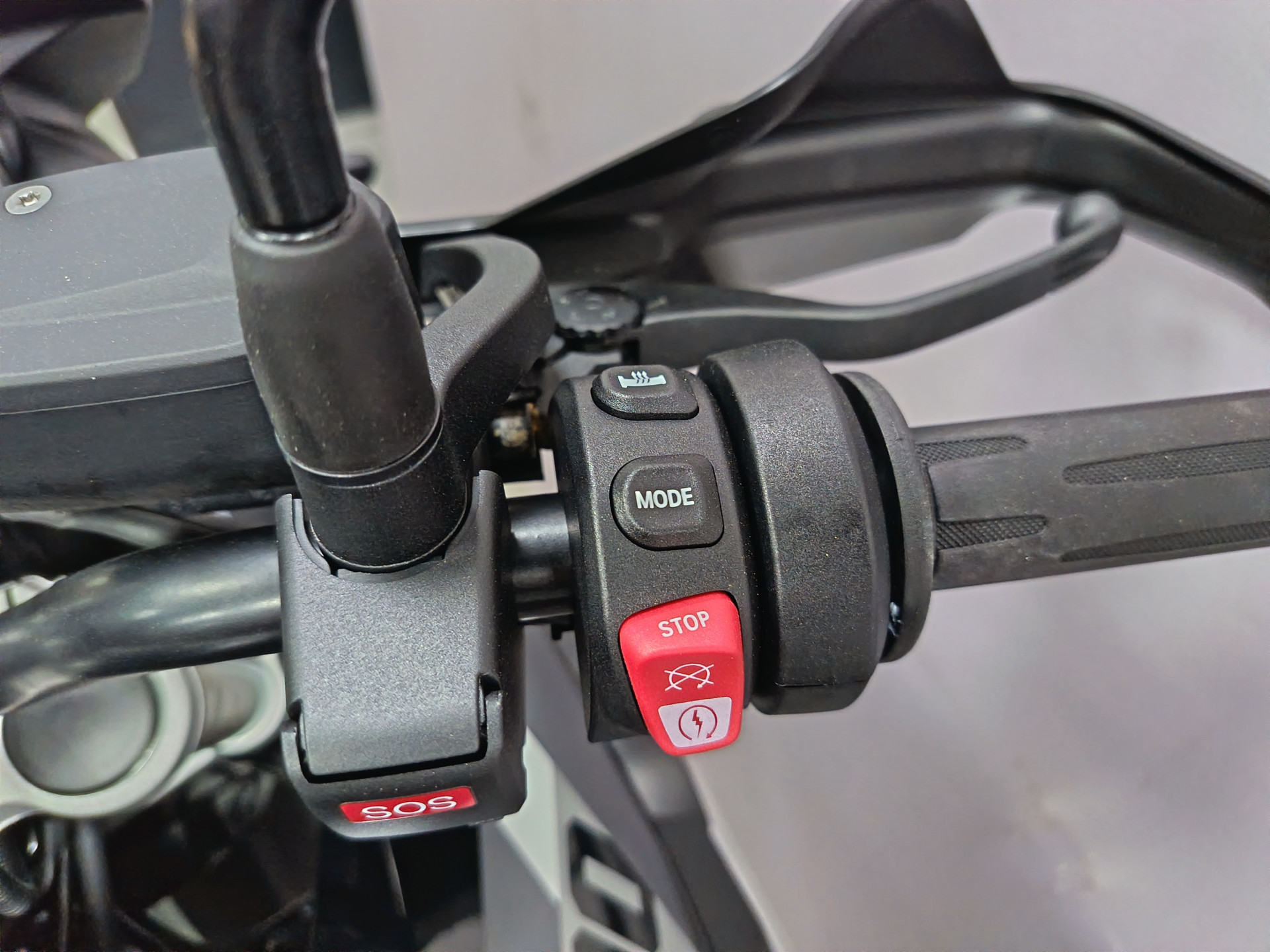 BMW F 800 GS Triple Black *** Leasing 3.9% ***-image-7