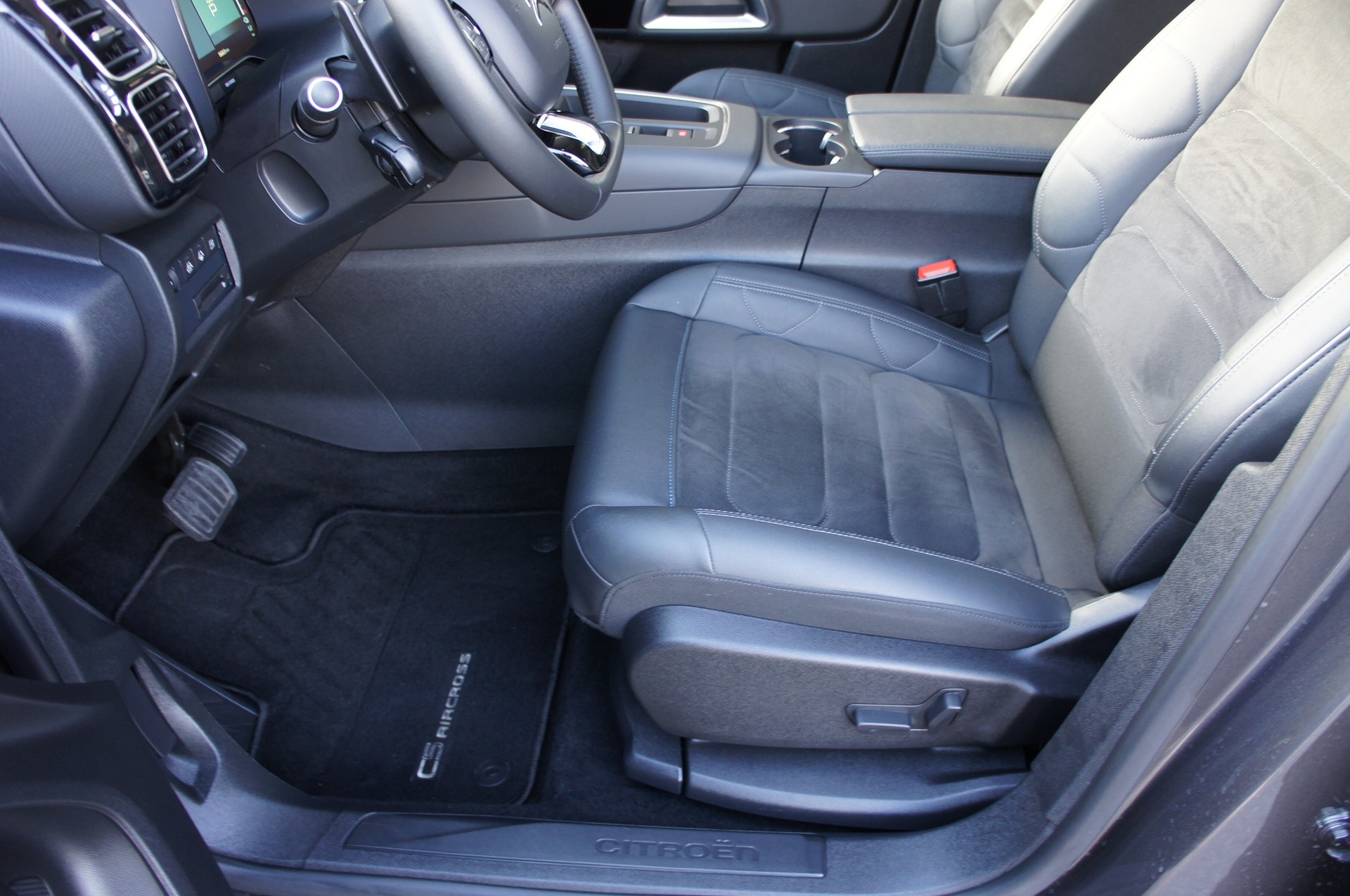 CITROEN C5 Aircross 1.6 PHEV MAX-image-11
