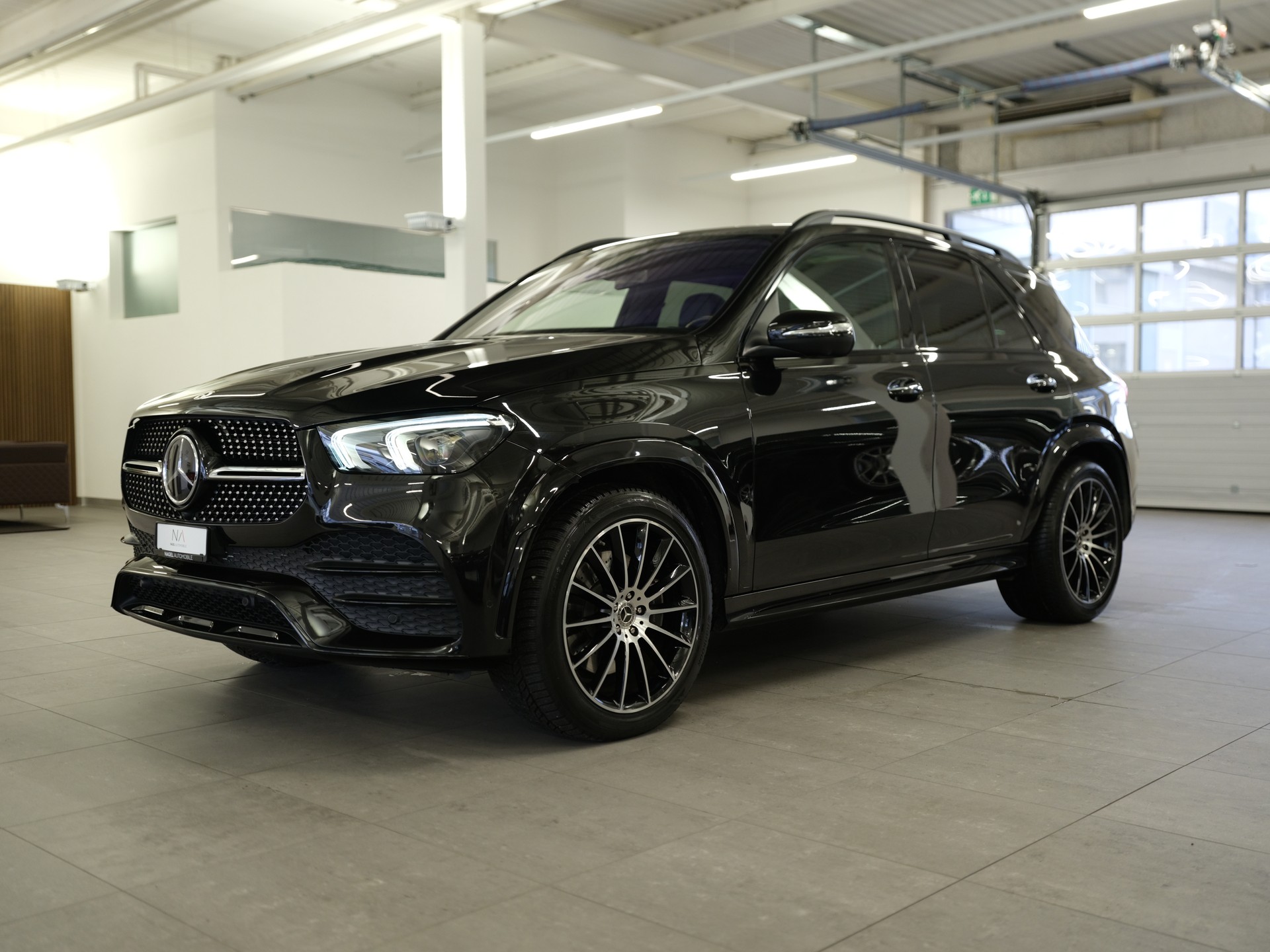 MERCEDES-BENZ GLE 300 d 4Matic AMG Line 9G-Tronic *Head-Up* *AMG Line Ausstattung* *Keyless-Go* *Memory-Paket*-image-3