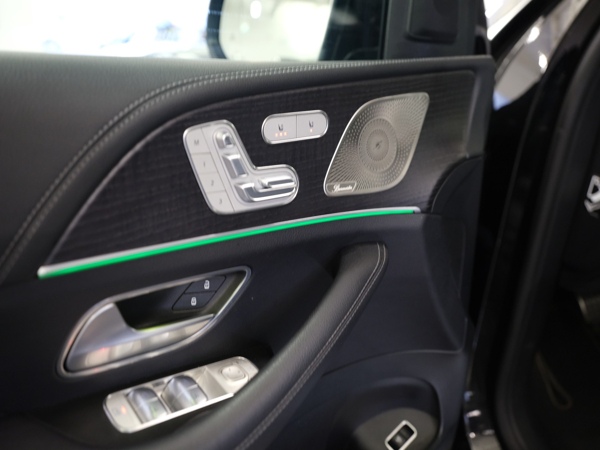 MERCEDES-BENZ GLE 300 d 4Matic AMG Line 9G-Tronic *Head-Up* *AMG Line Ausstattung* *Keyless-Go* *Memory-Paket*-image-14