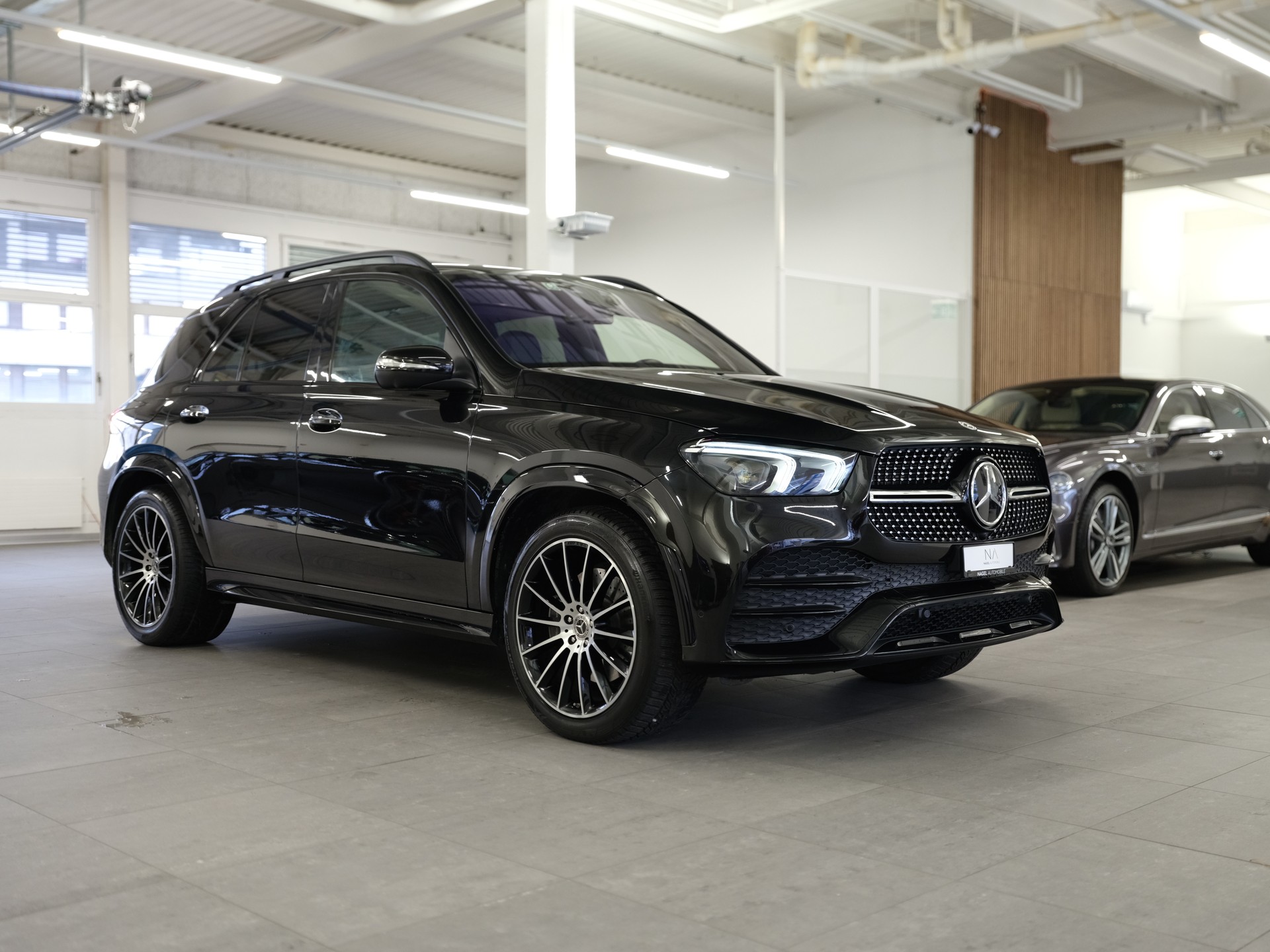 MERCEDES-BENZ GLE 300 d 4Matic AMG Line 9G-Tronic *Head-Up* *AMG Line Ausstattung* *Keyless-Go* *Memory-Paket*-image-1