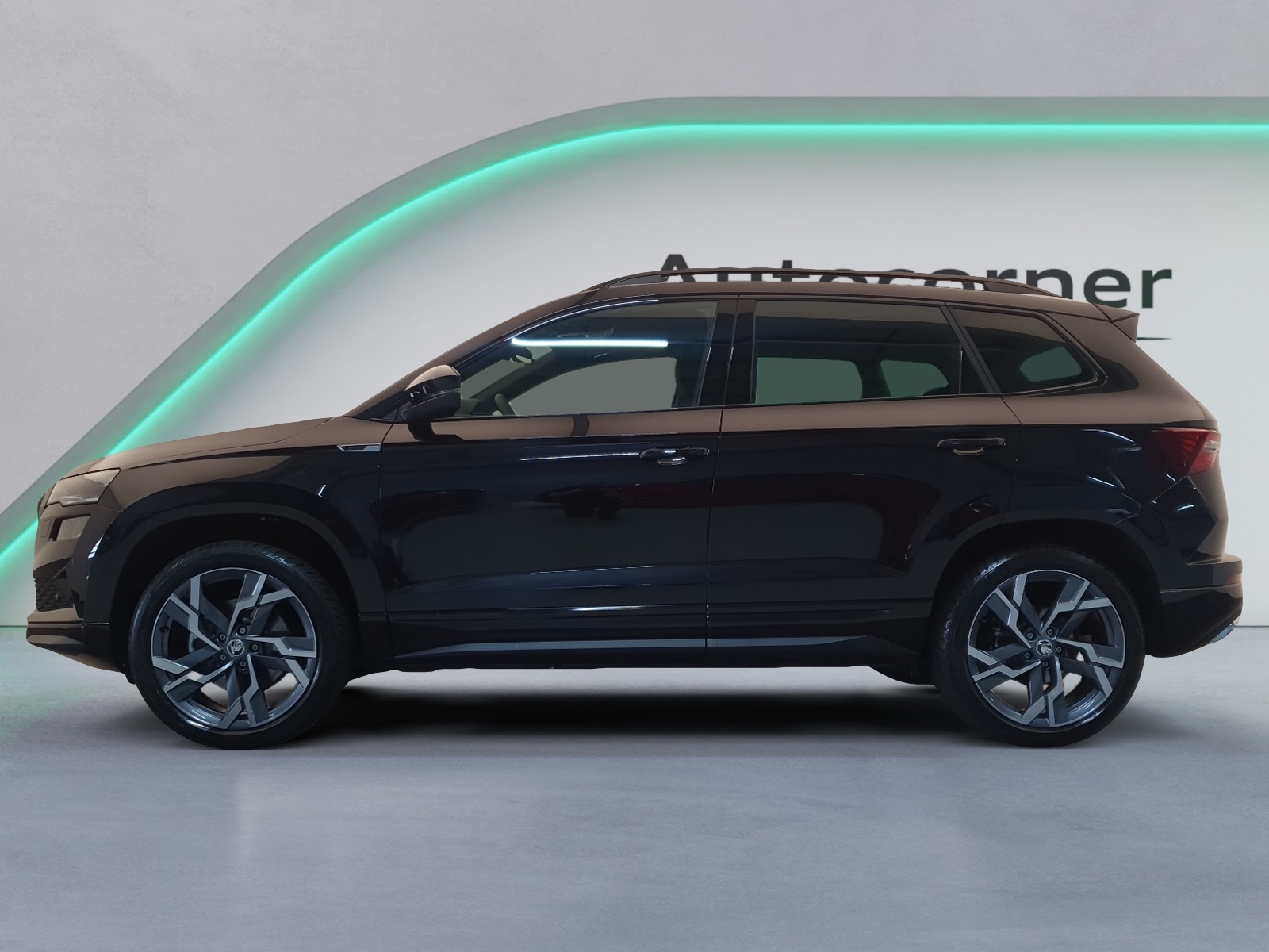 SKODA Karoq 2.0 TSI SportLine 4x4 DSG-image-1