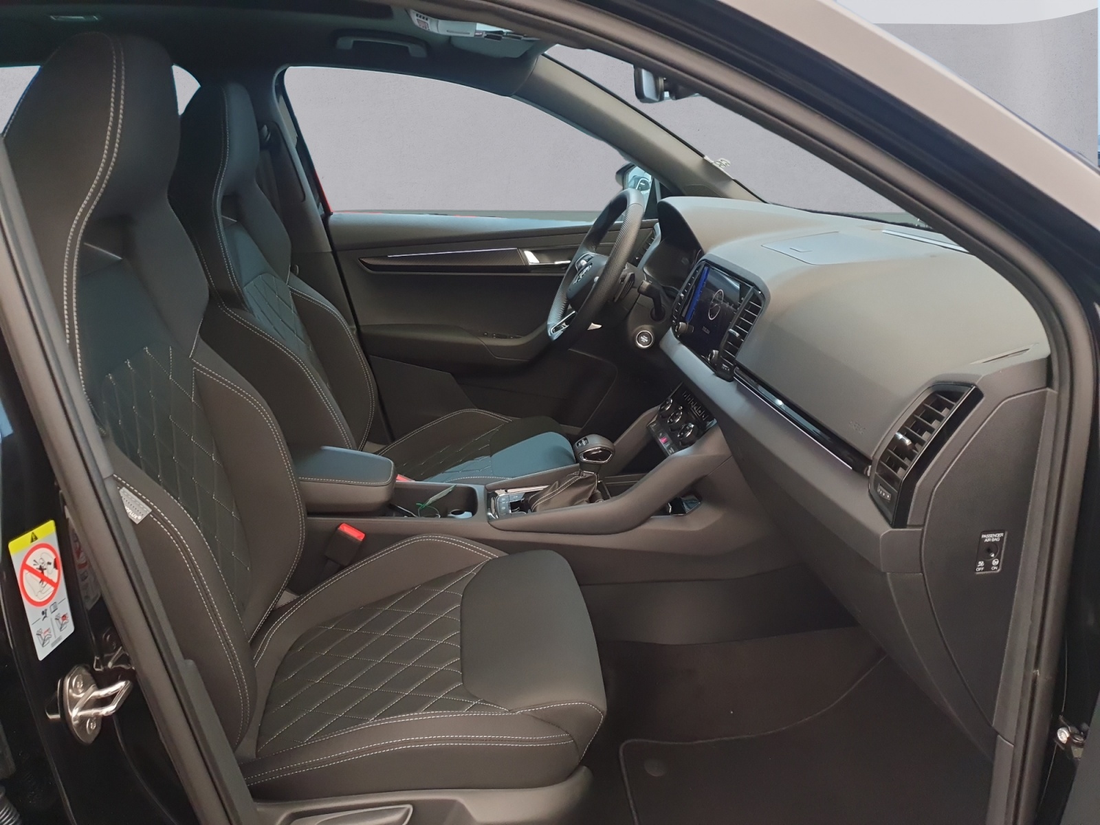 SKODA Karoq 2.0 TSI SportLine 4x4 DSG-image-9