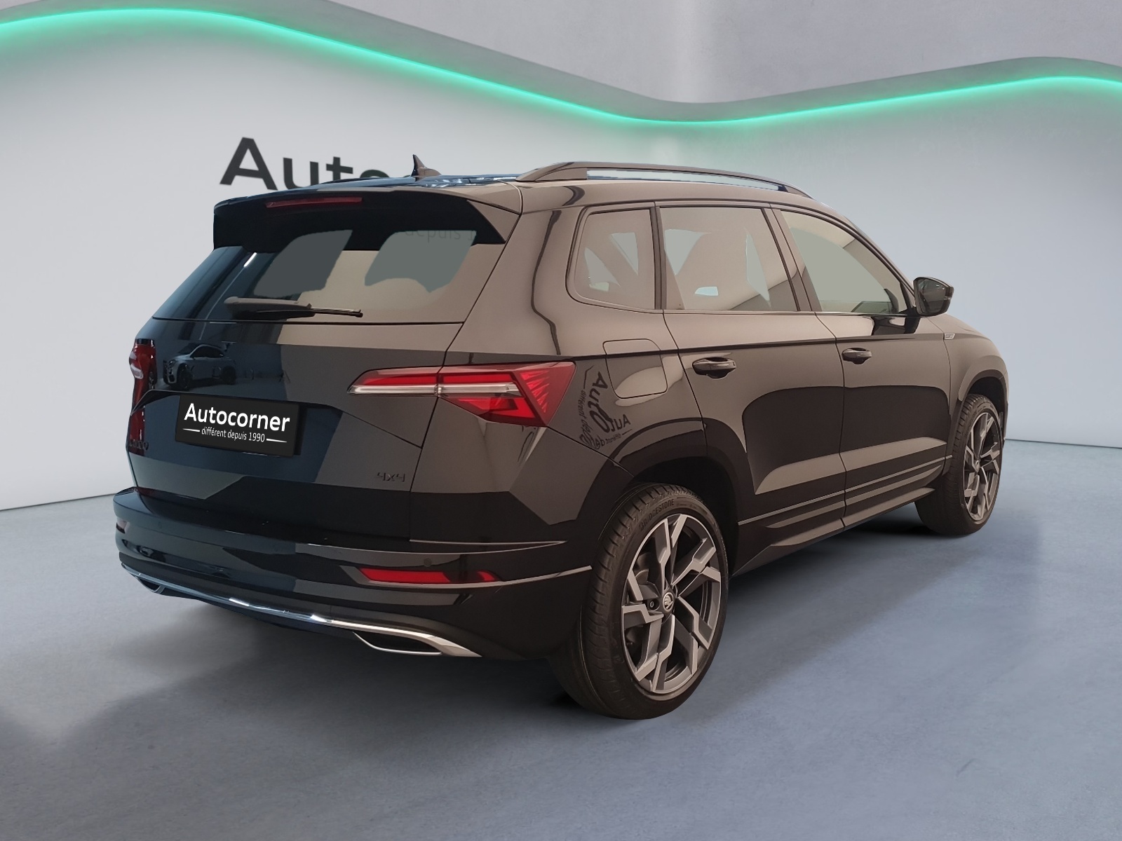 SKODA Karoq 2.0 TSI SportLine 4x4 DSG-image-4
