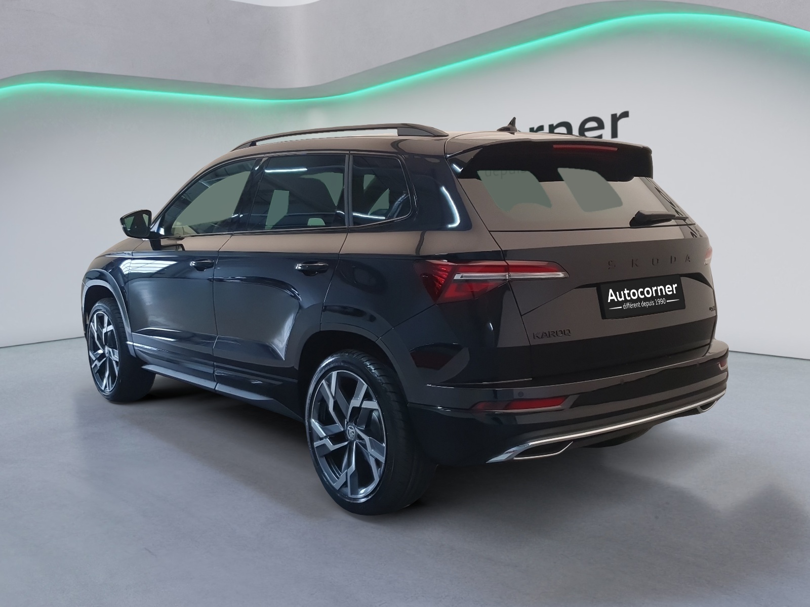 SKODA Karoq 2.0 TSI SportLine 4x4 DSG-image-2