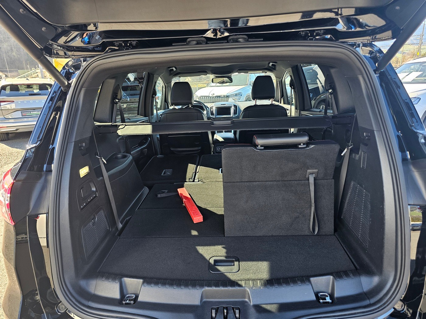 FORD S-Max 1.5 SCTi ST-Line-image-6