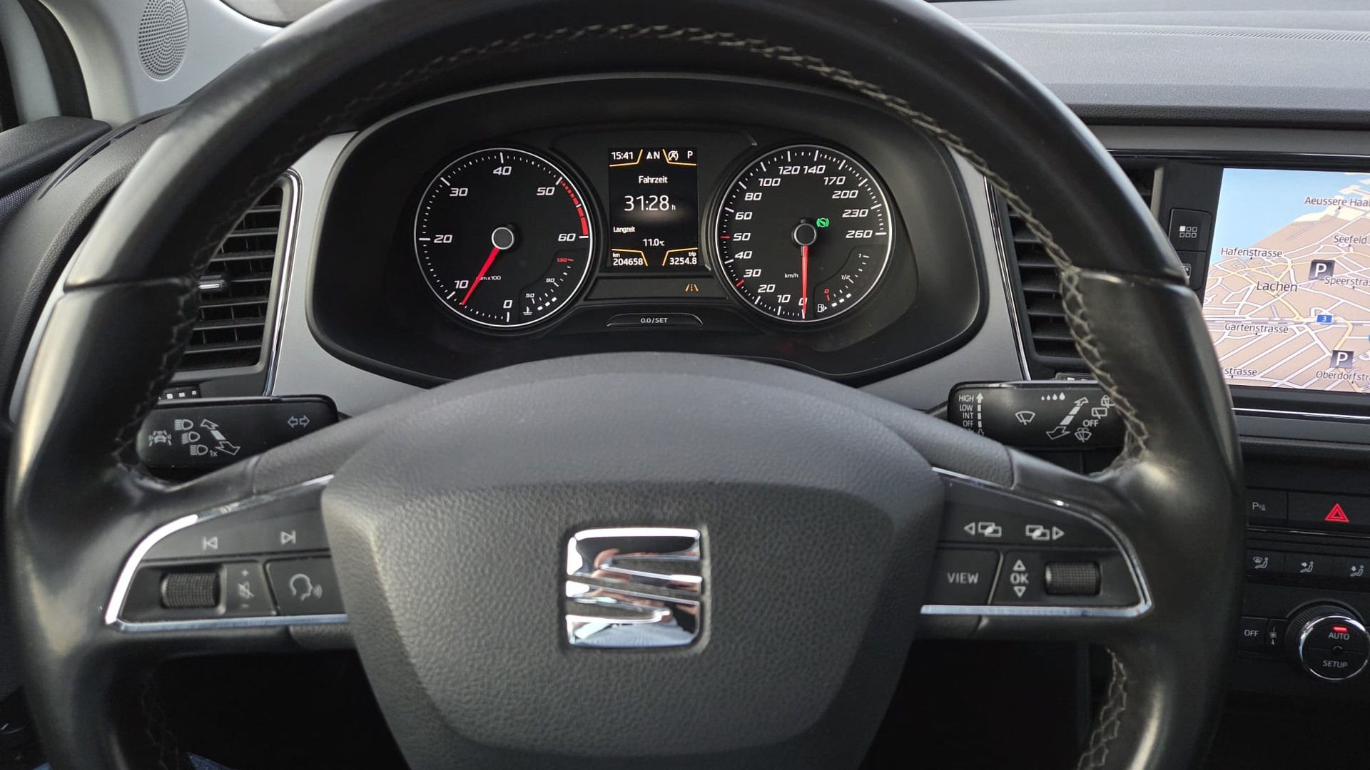 SEAT Leon ST 2.0 TDI CR Style DSG-image-10