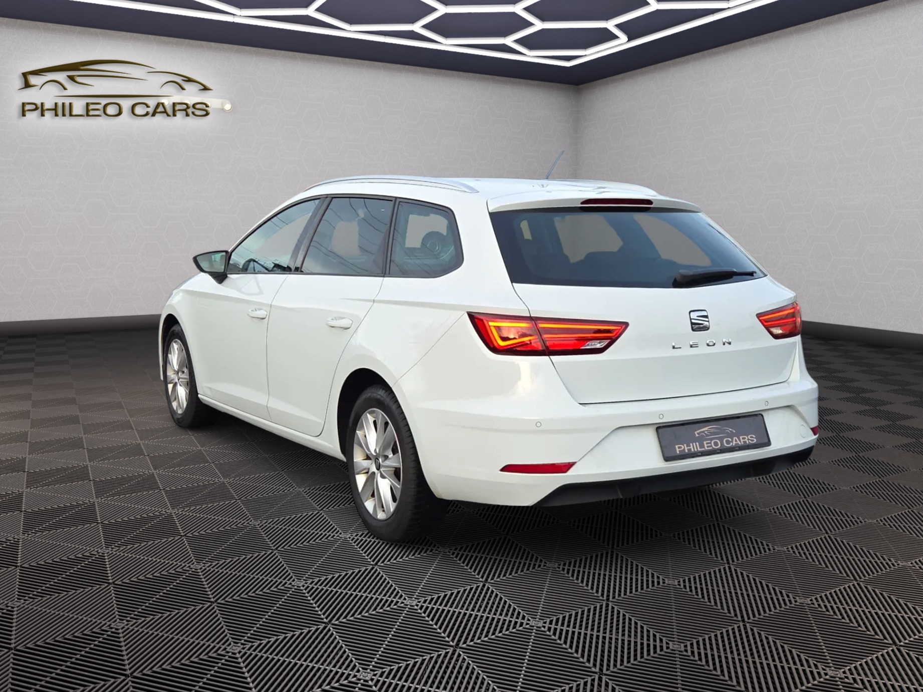 SEAT Leon ST 2.0 TDI CR Style DSG-image-6