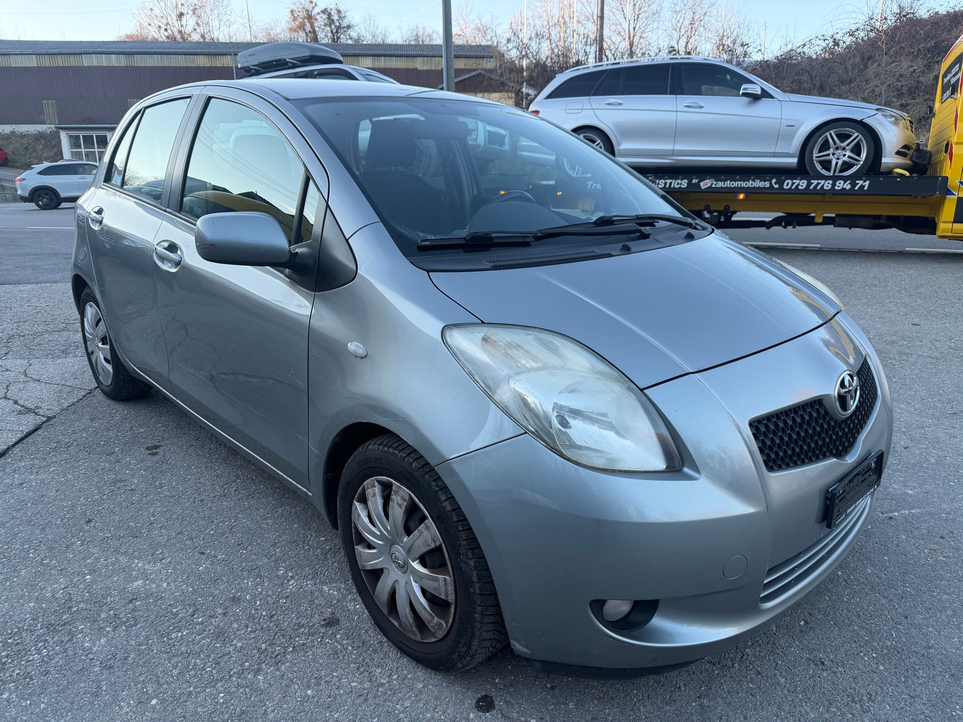 TOYOTA Yaris 1.3 City-image-4