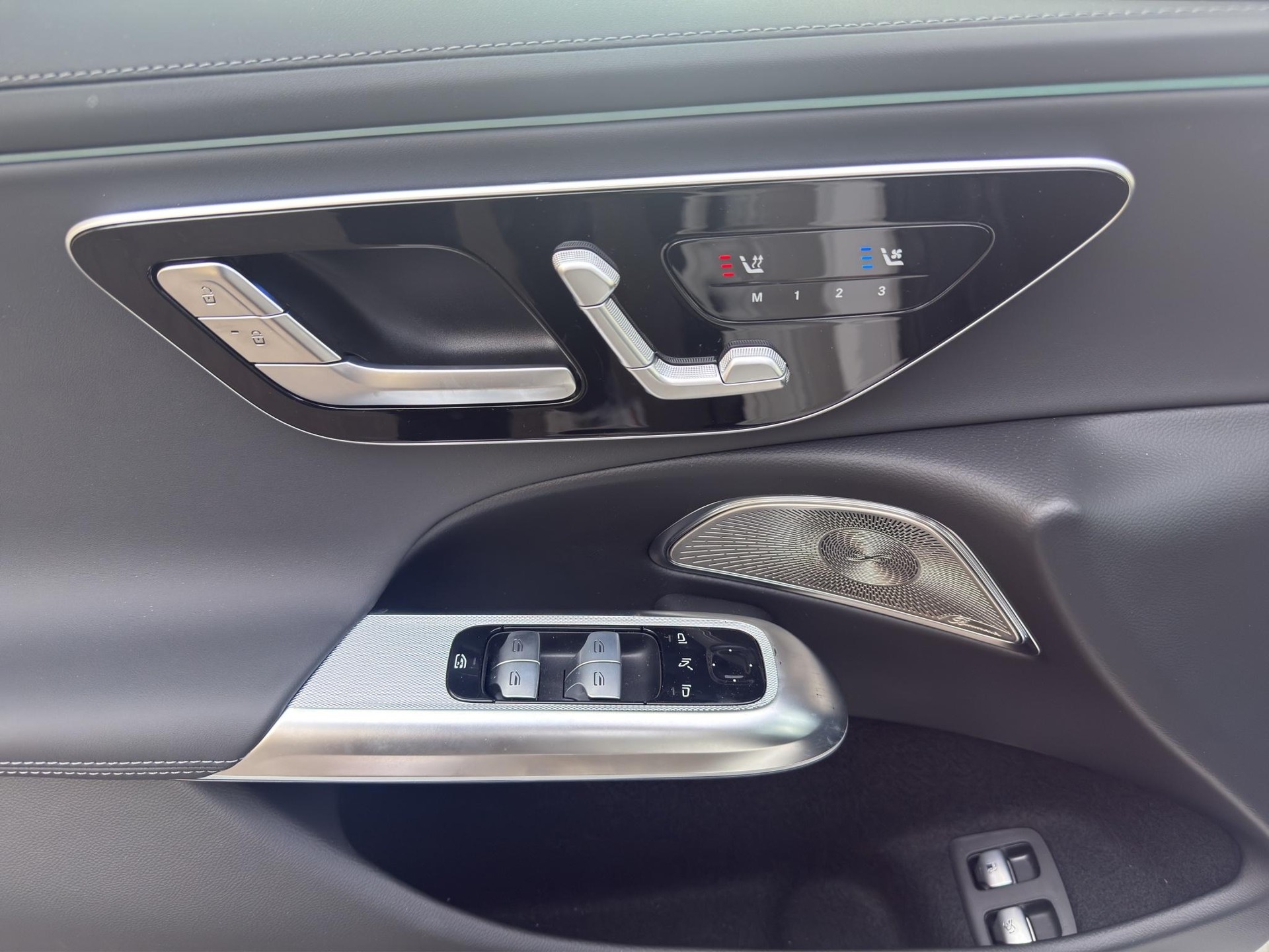 MERCEDES-BENZ E 53 Hybrid AMG 4matic+ Kombi-image-10