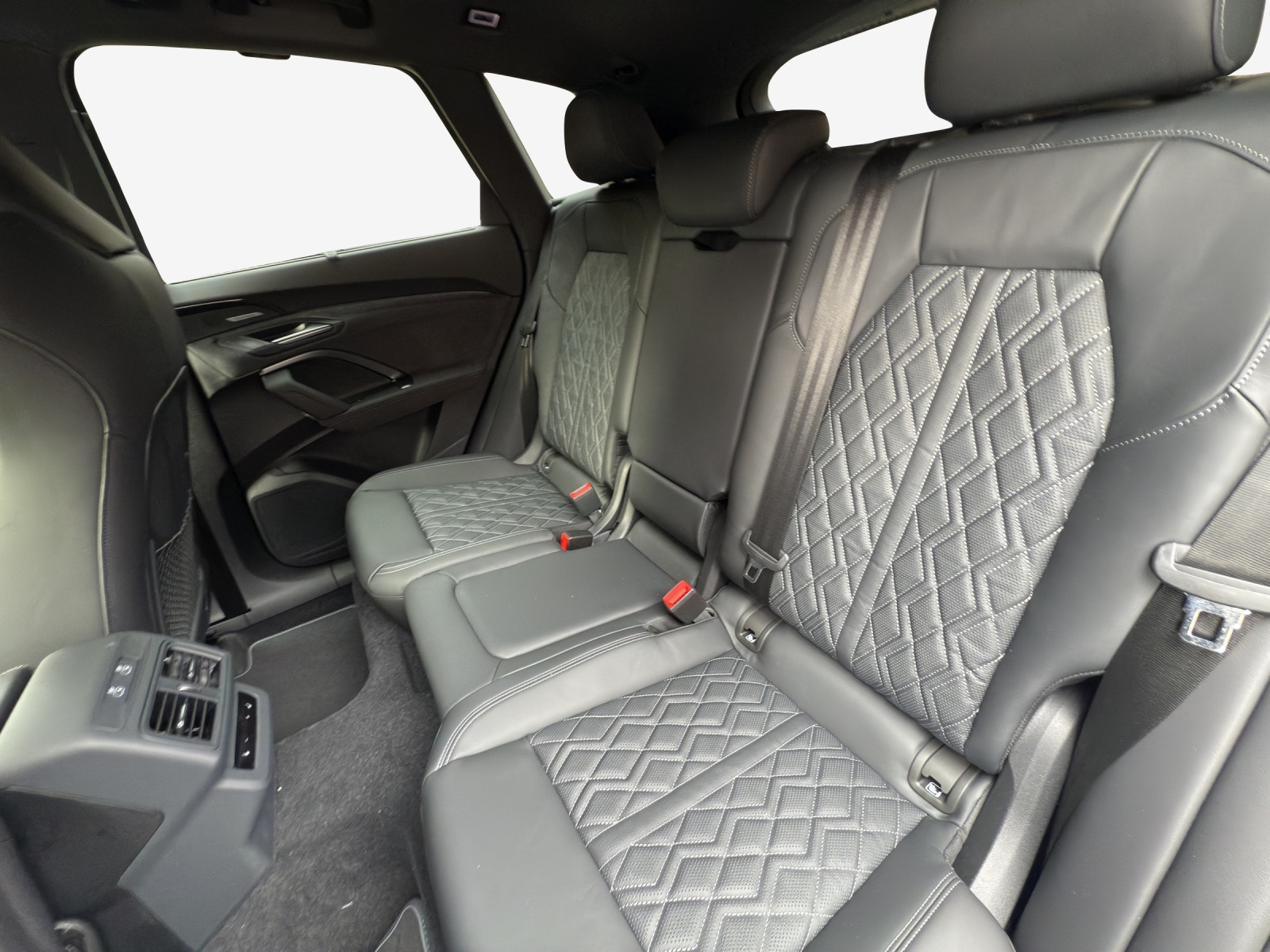AUDI SQ5 TFSI quattro S-tronic-image-11