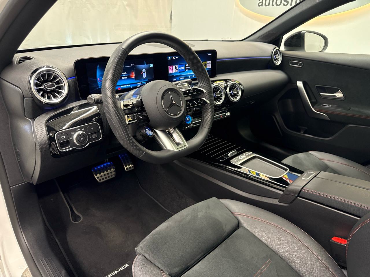 MERCEDES-BENZ A AMG 35 4Matic 8G-DCT-image-2