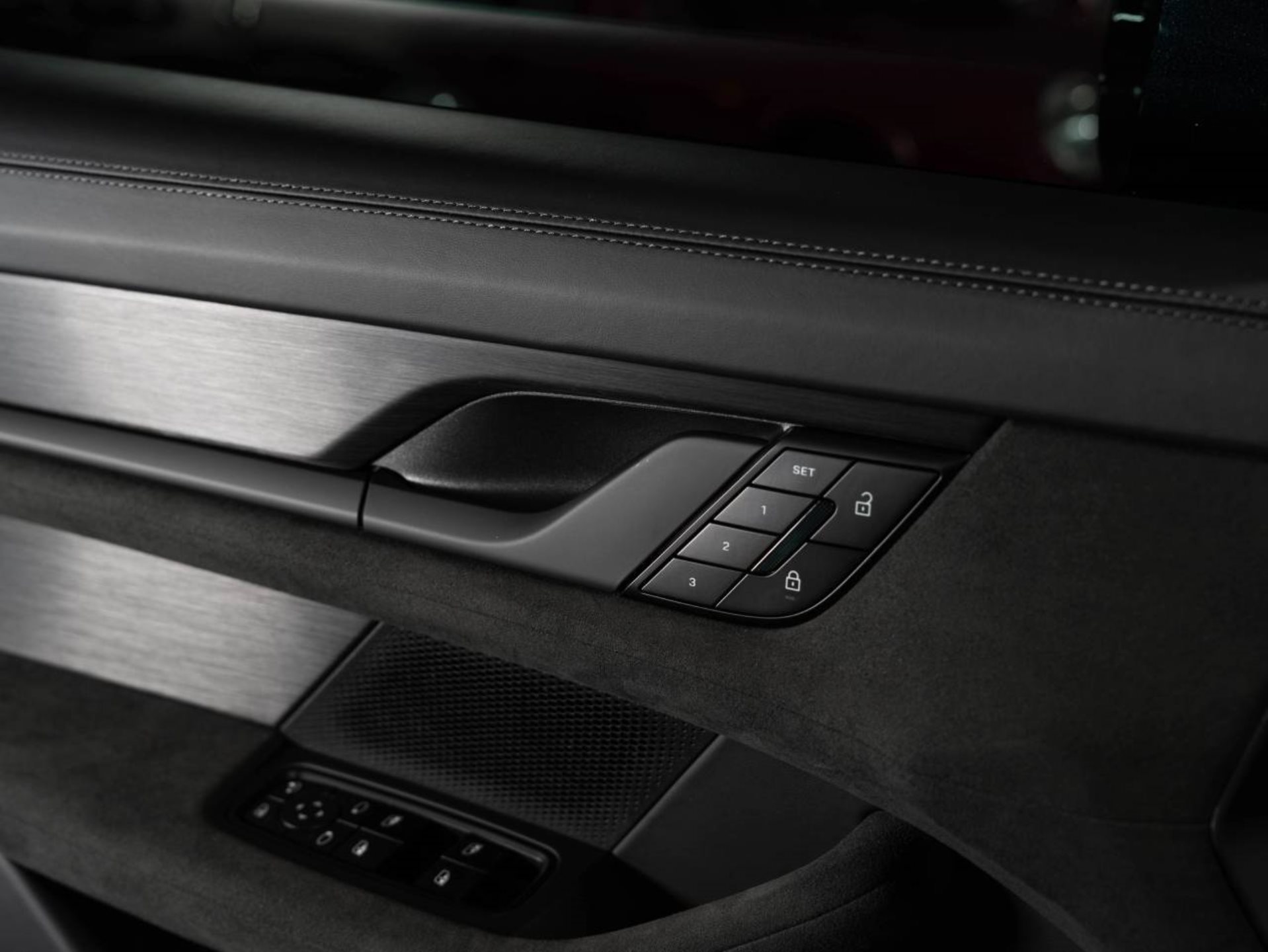 PORSCHE Taycan GTS Sport Turismo-image-19
