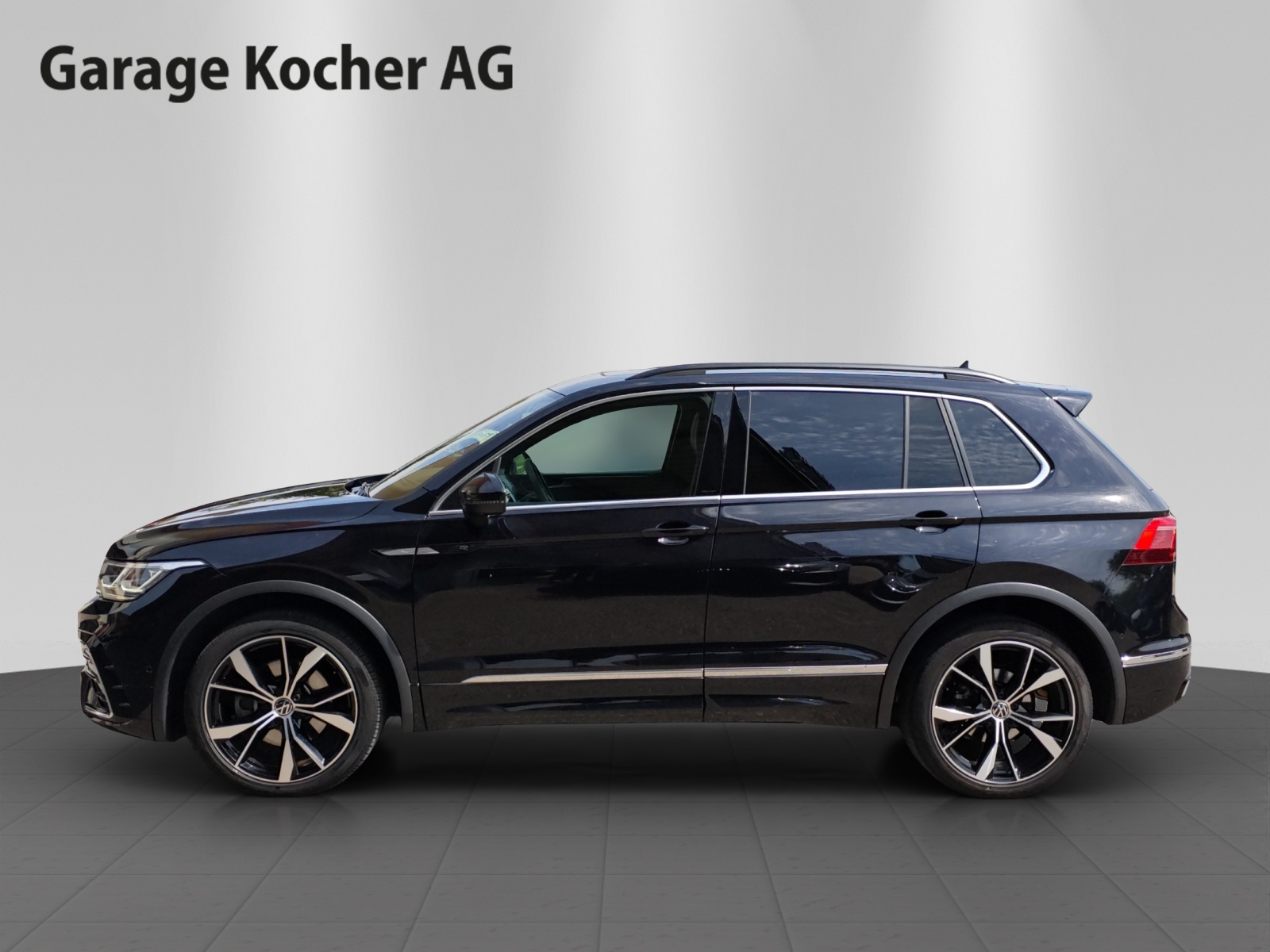 VW Tiguan 2.0 TDI SCR R-Line 4Motion DSG-image-2
