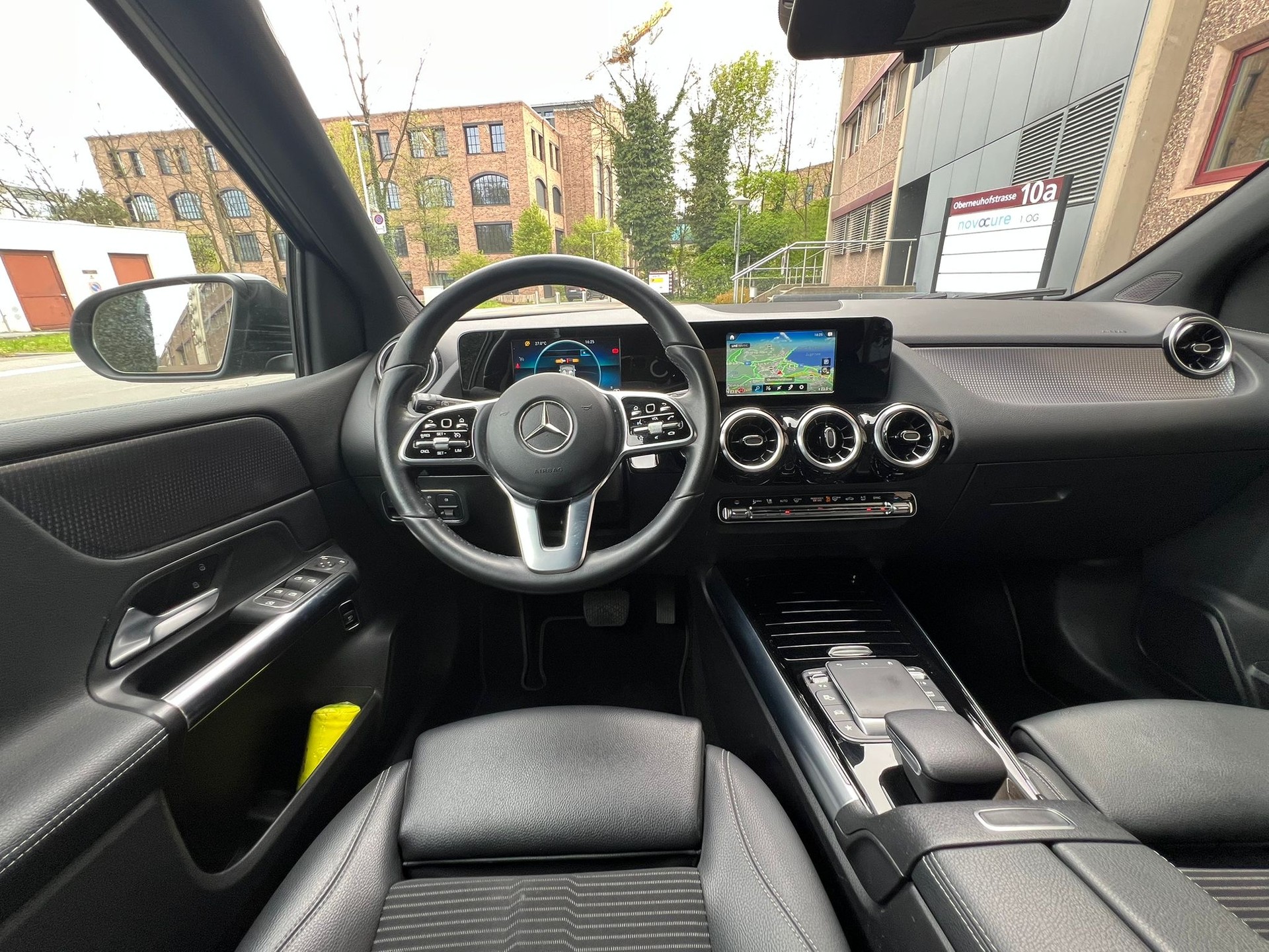 MERCEDES-BENZ B 200 d Night Star 8G-DCT-image-9