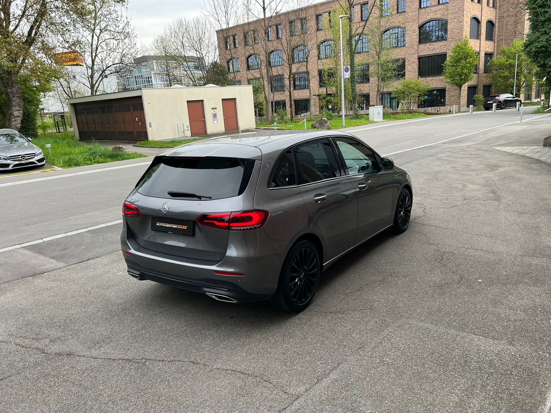 MERCEDES-BENZ B 200 d Night Star 8G-DCT-image-4