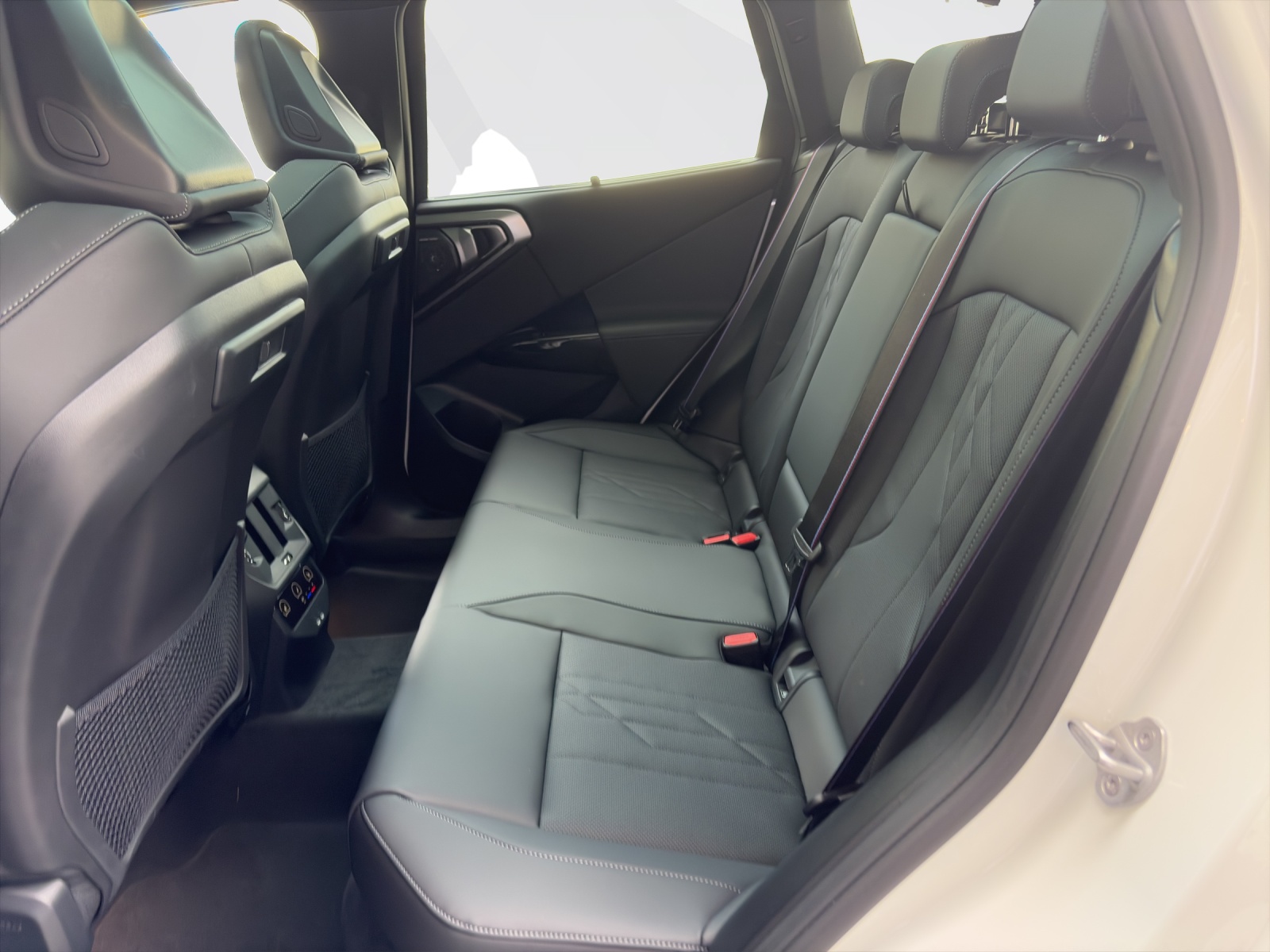 BMW X3 30e xDrive-image-18