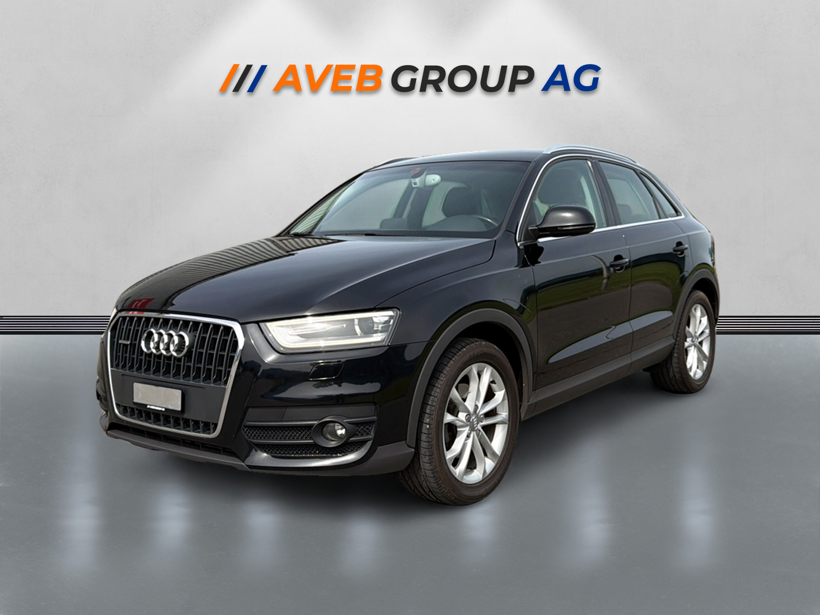 AUDI Q3 2.0 TFSI quattro S-tronic-showroom-element-1