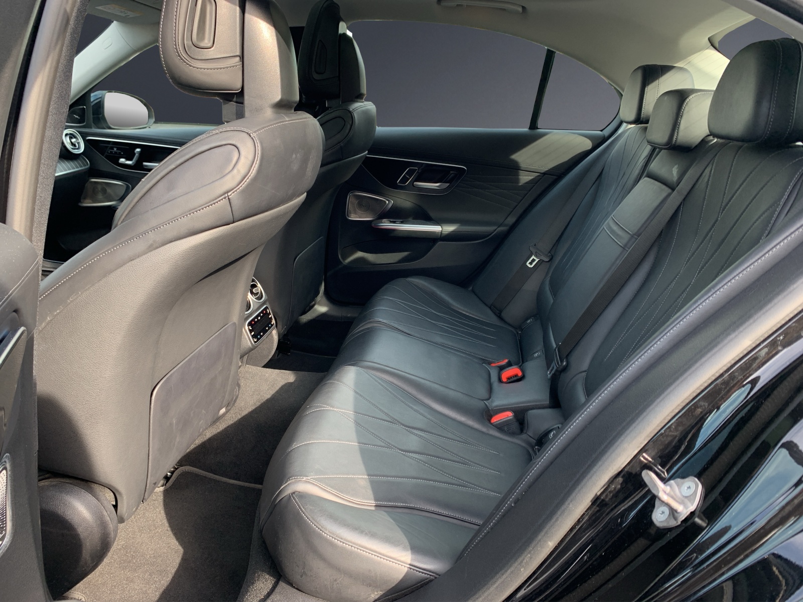 MERCEDES-BENZ C 200 4M AMG Line-image-10
