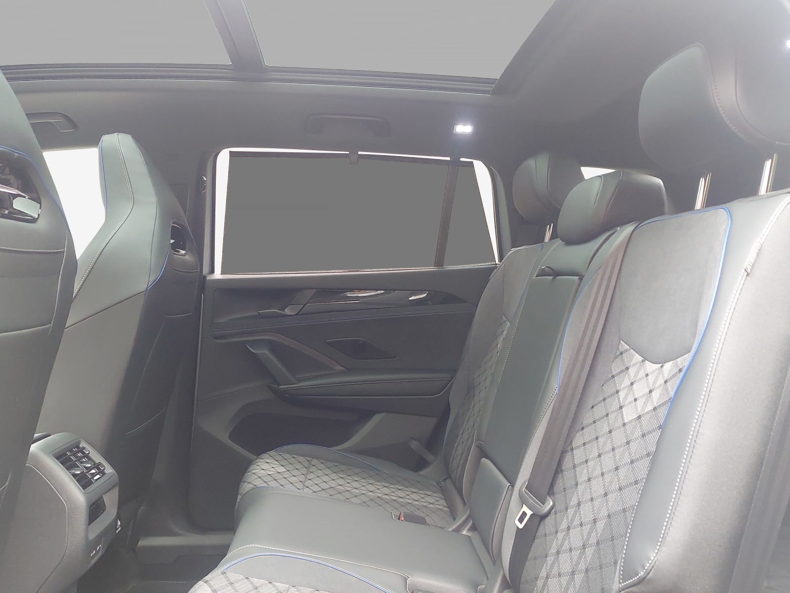 VW Tayron 2.0 TSI R-Line DSG 4Motion-image-11