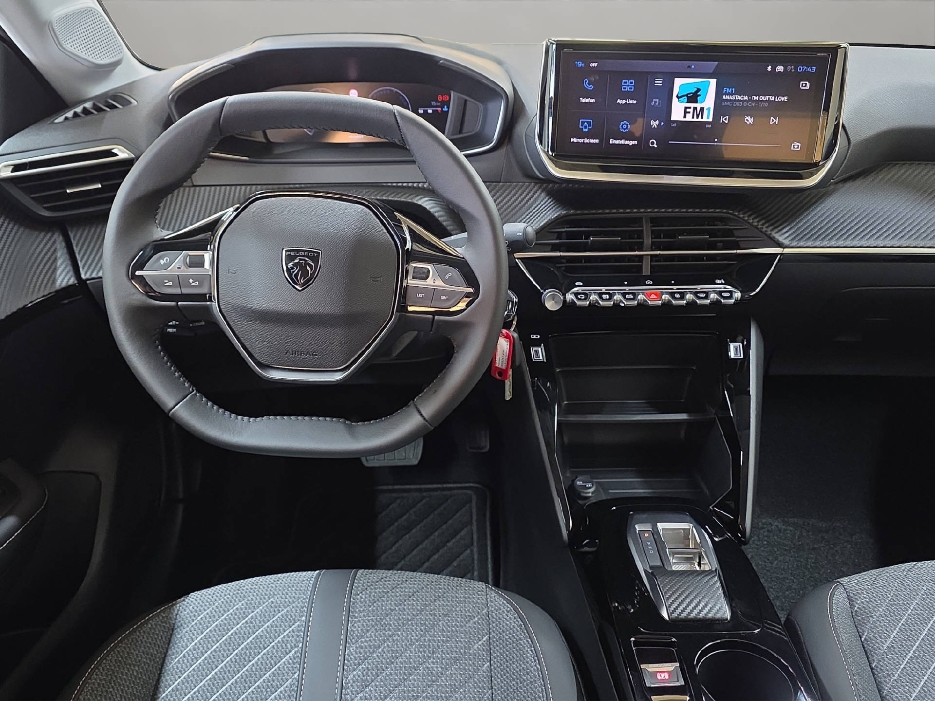 PEUGEOT 208 1.2 Hybrid Allure-image-6