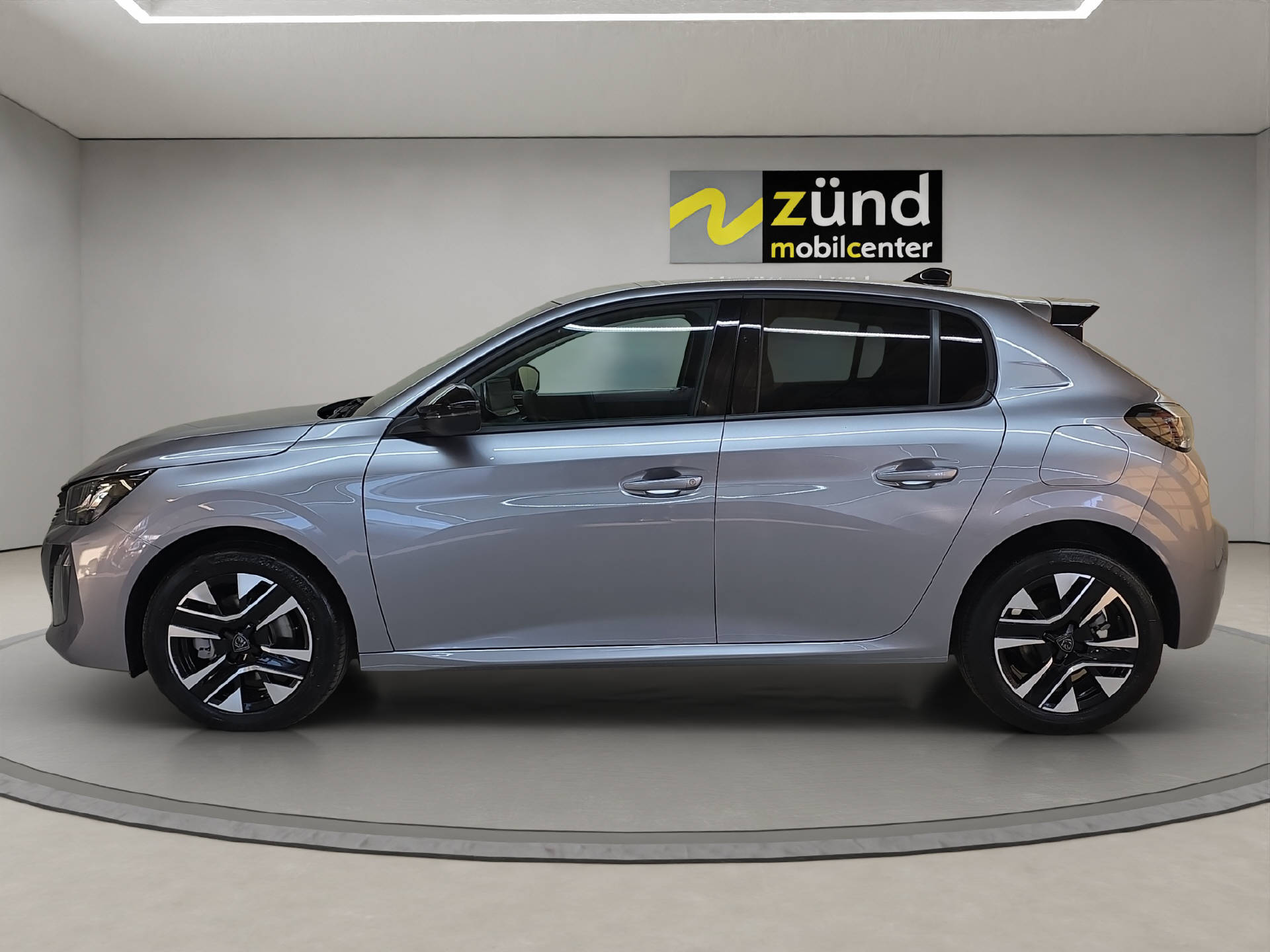 PEUGEOT 208 1.2 Hybrid Allure-image-1