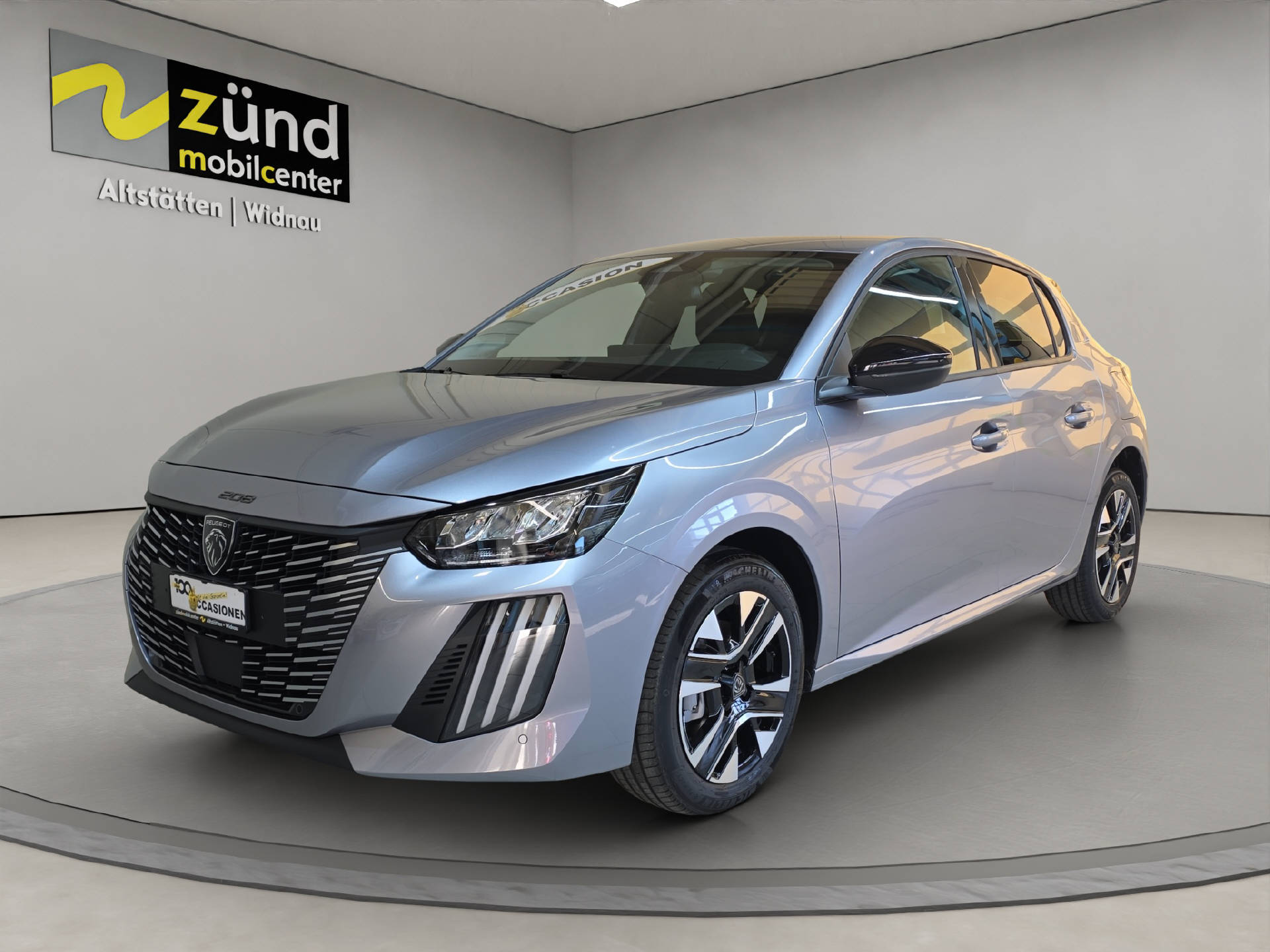 PEUGEOT 208 1.2 Hybrid Allure-image-0