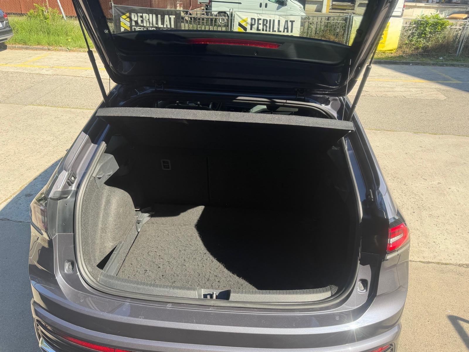 VW Taigo 1.5 TSI R-Line DSG-image-3