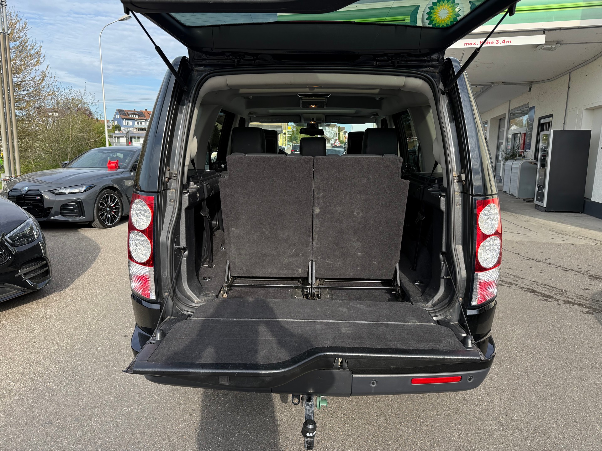 LAND ROVER Discovery 3.0 SDV6 HSE Automatic-image-15