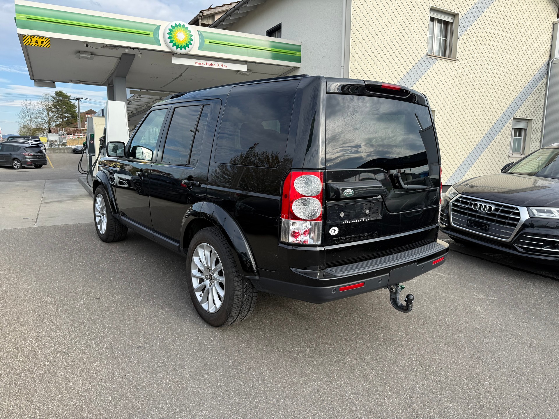 LAND ROVER Discovery 3.0 SDV6 HSE Automatic-image-3