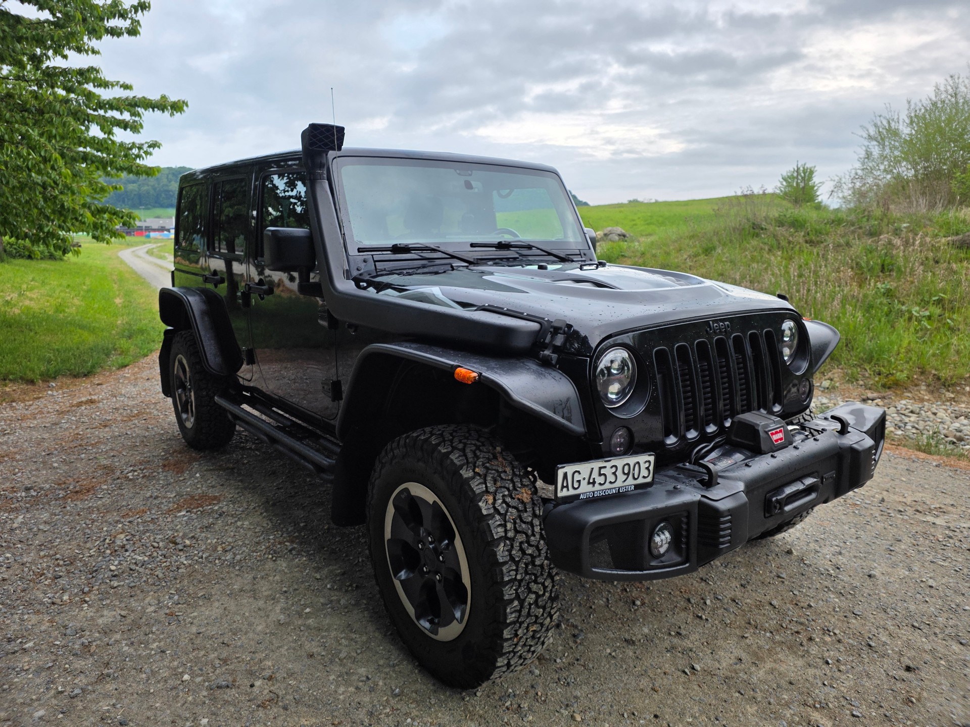 JEEP 2.8 CRD Sahara X Unlimited-image-3