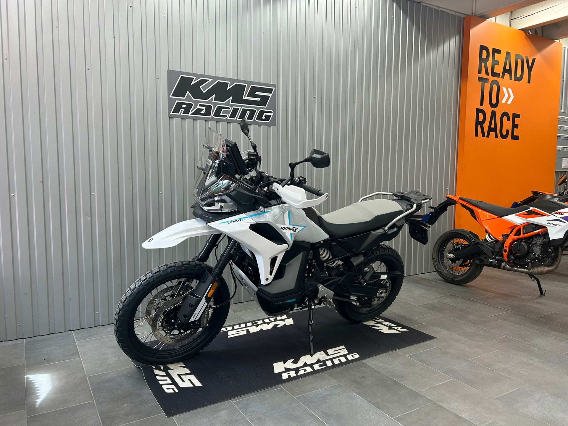 CF MOTO 1000MT-X-showroom-element-2
