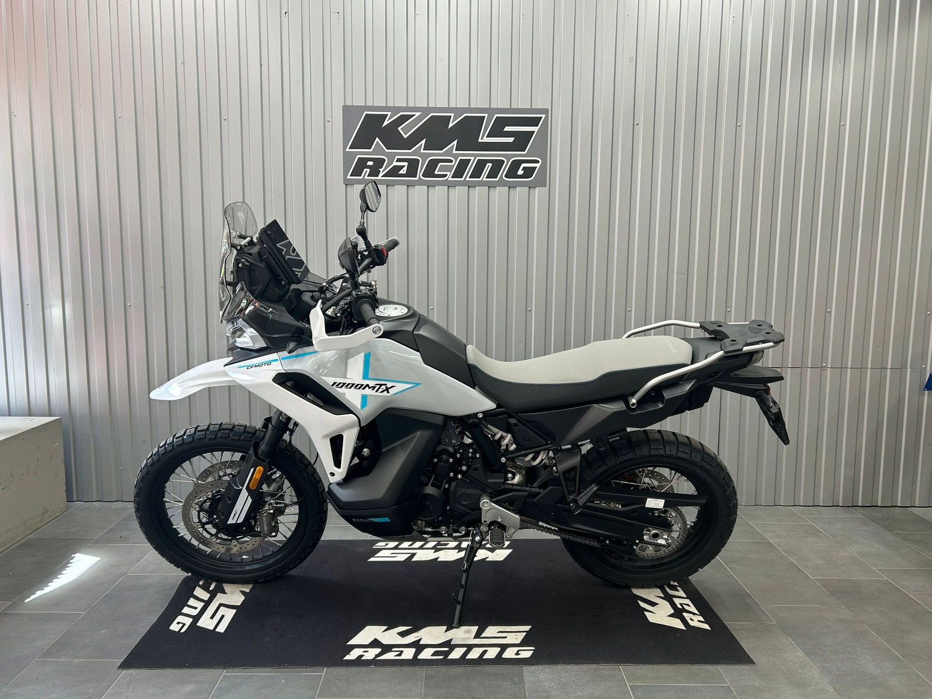 CF MOTO 1000MT-X-showroom-element-1