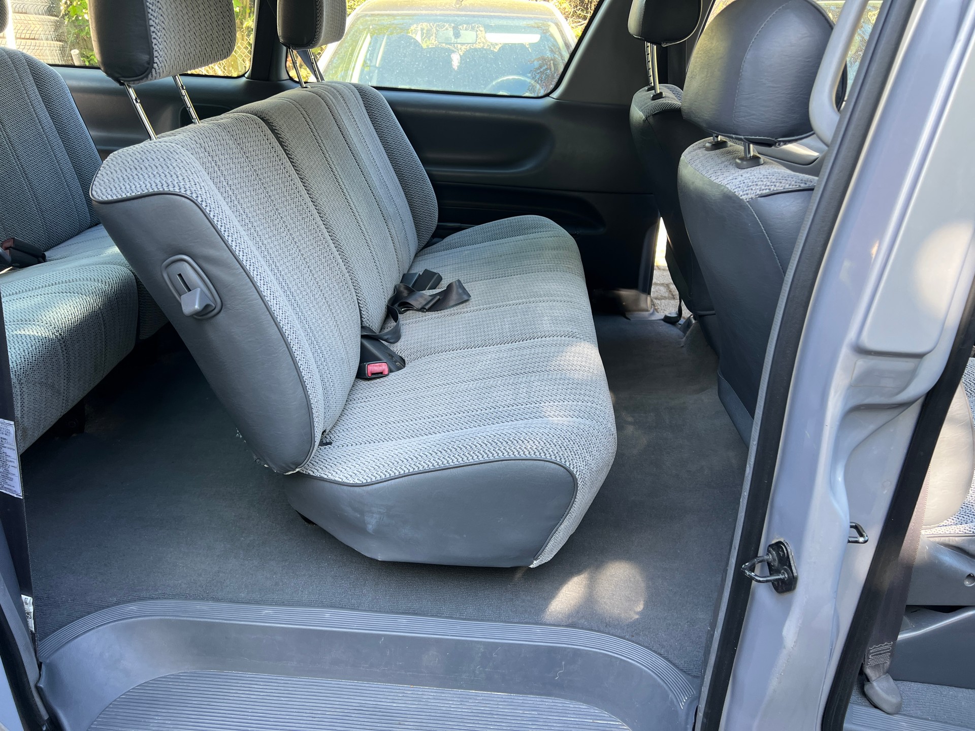 TOYOTA Previa XE 4x4-image-12