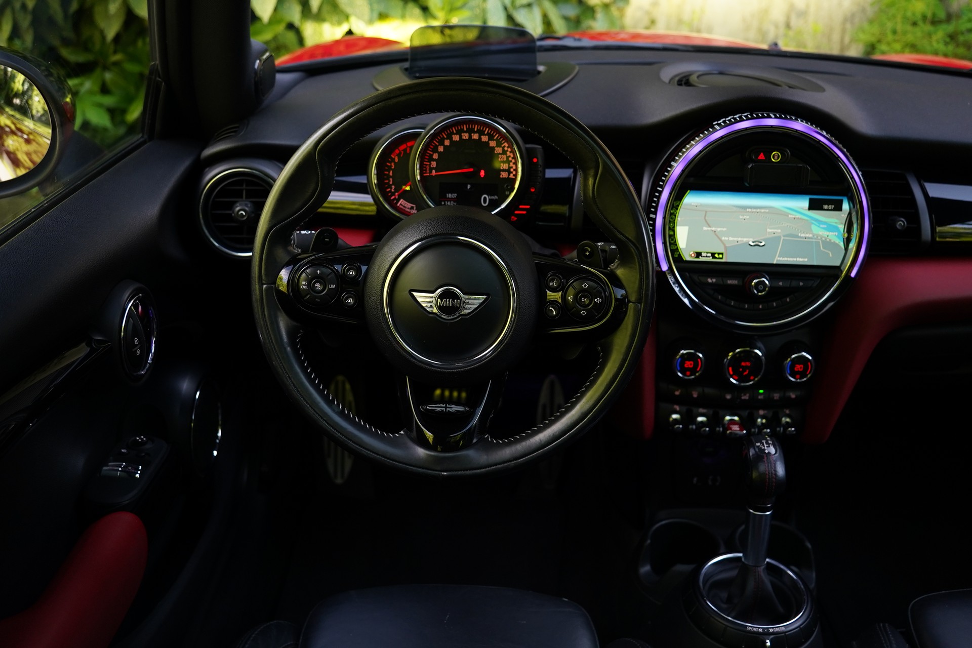 MINI Cooper John Cooper Works Steptronic-image-21
