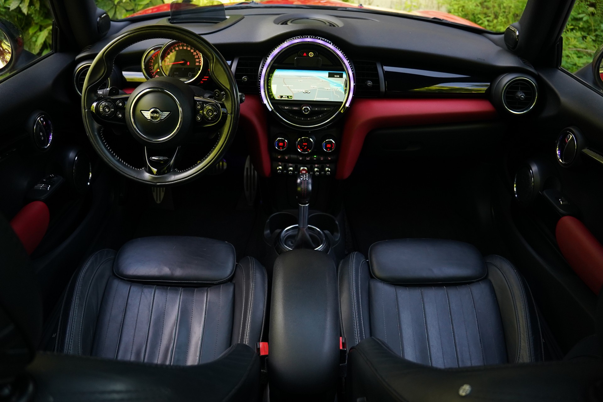 MINI Cooper John Cooper Works Steptronic-image-12