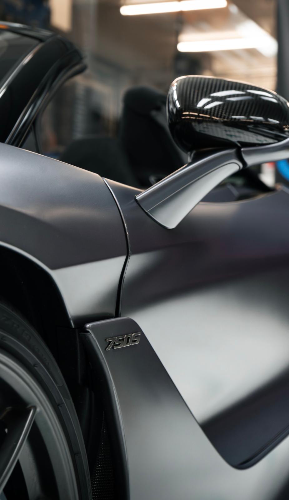 McLAREN 750S Spider-image-6