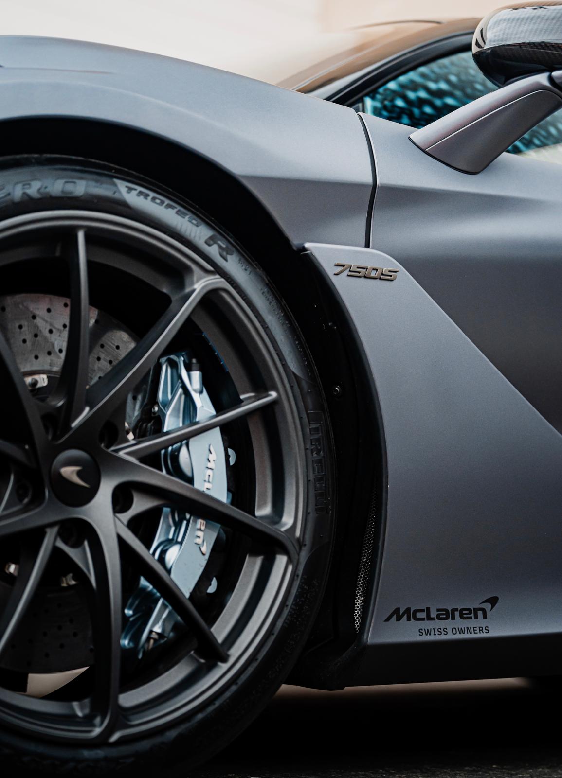 McLAREN 750S Spider-image-5