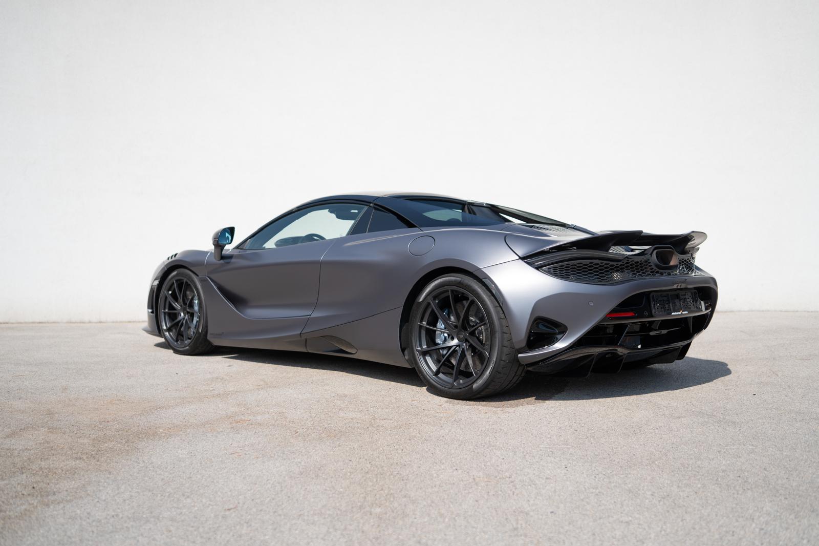 McLAREN 750S Spider-image-10