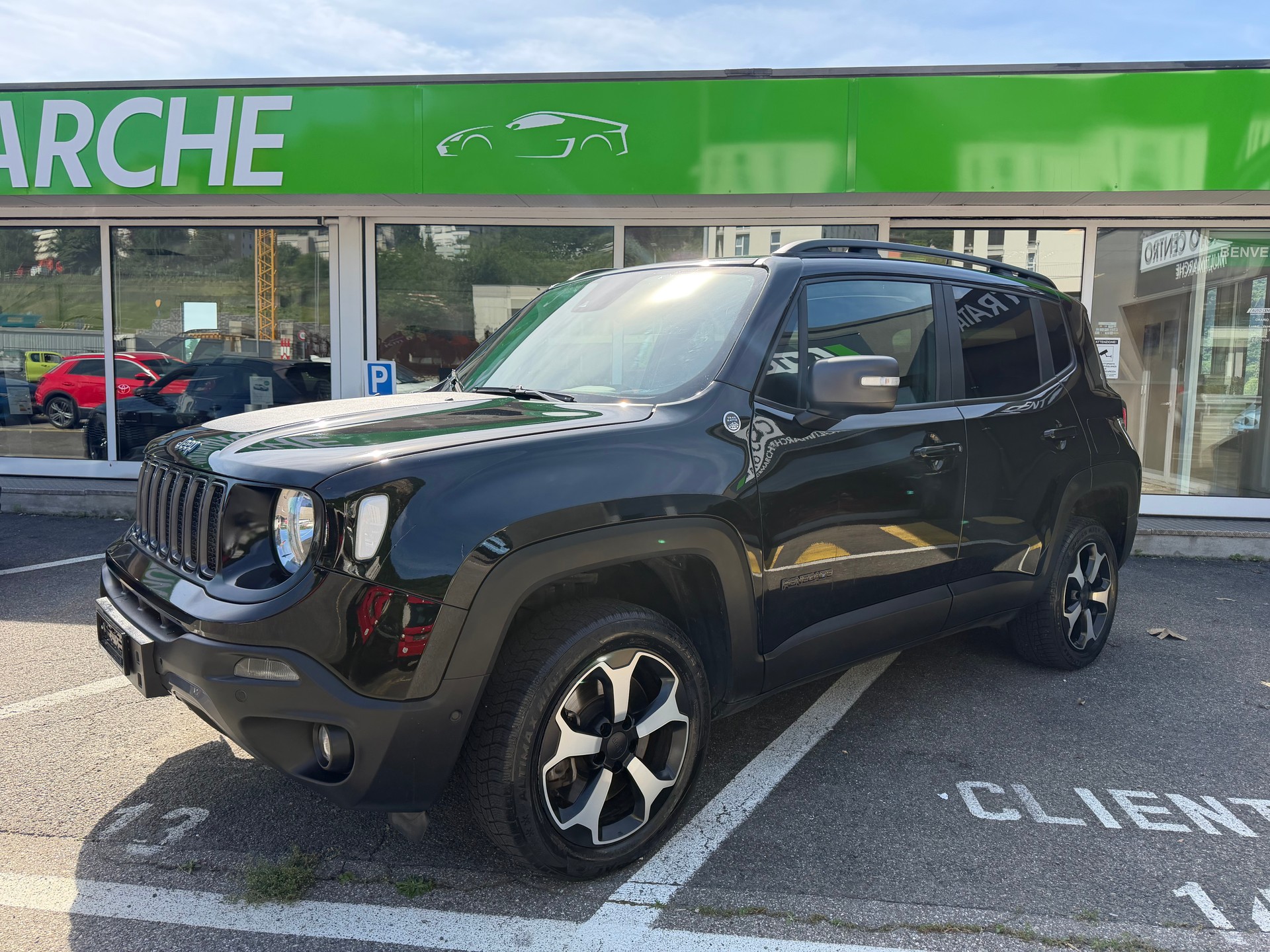 JEEP Renegade 1.3 T PHEV Trailhawk AWD-image-2