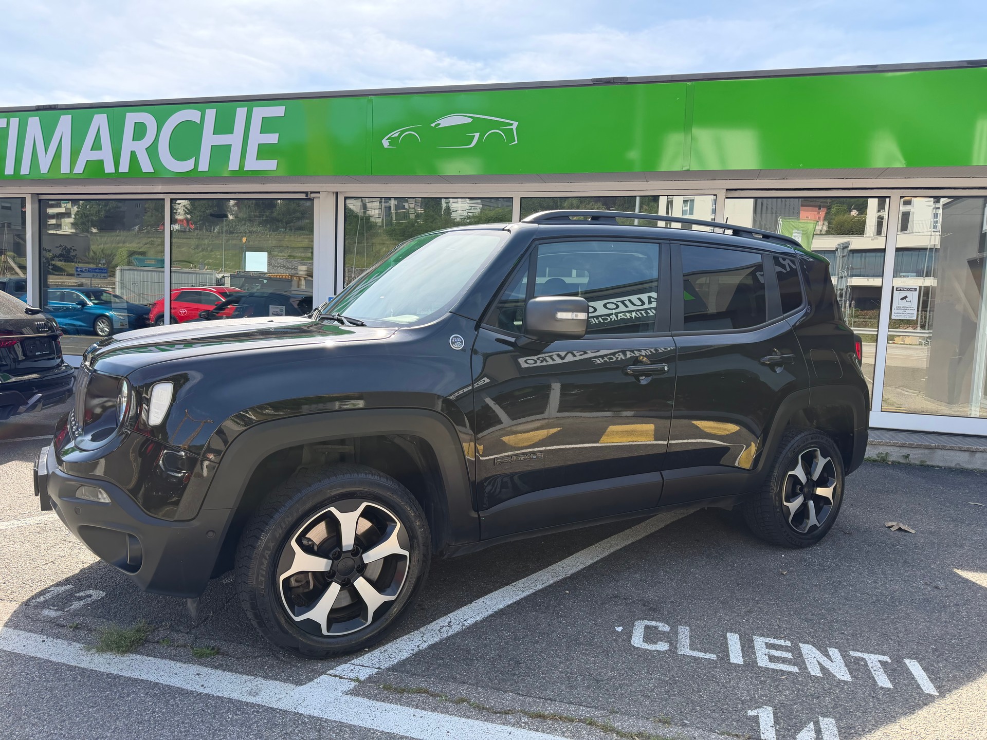 JEEP Renegade 1.3 T PHEV Trailhawk AWD-image-3
