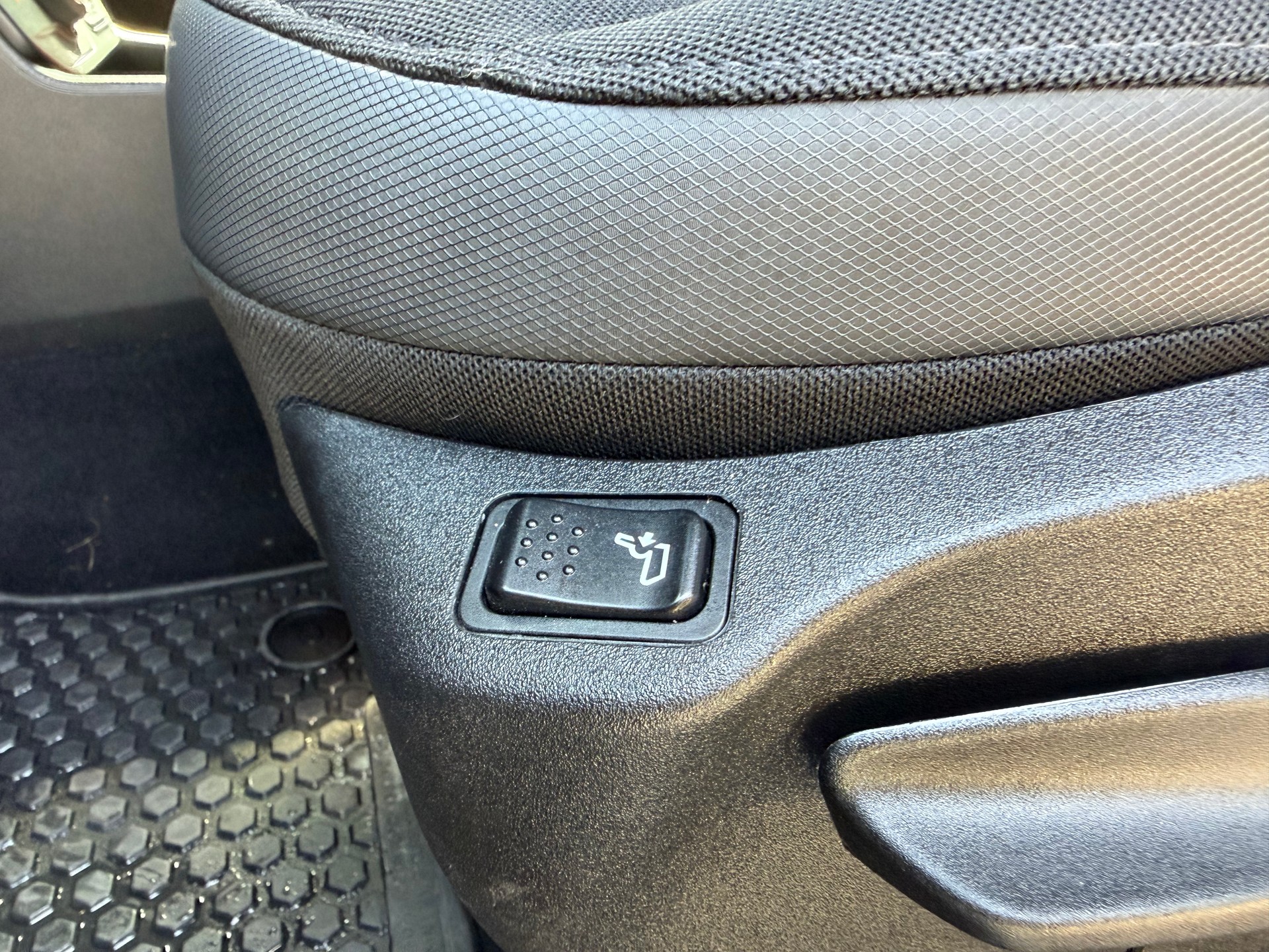 JEEP Renegade 1.3 T PHEV Trailhawk AWD-image-13