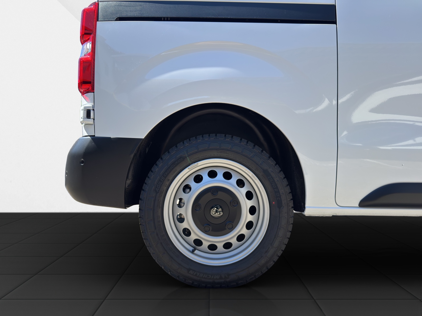 PEUGEOT Expert Kaw. Standard 2.2 BlueHDi 150 S/S-image-18